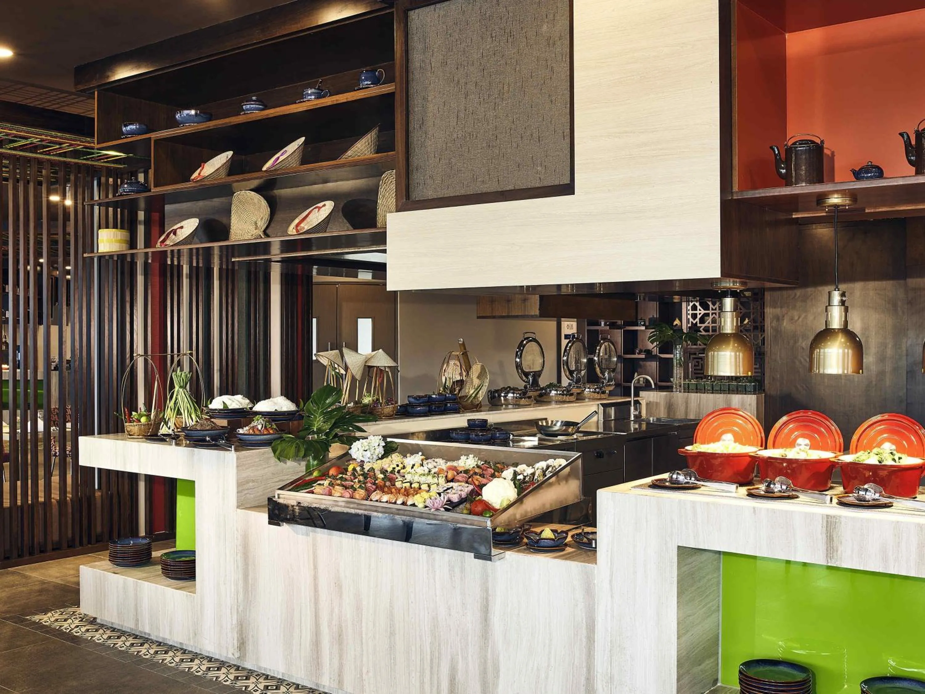 Restaurant/places to eat in Novotel Hanoi Thai Ha