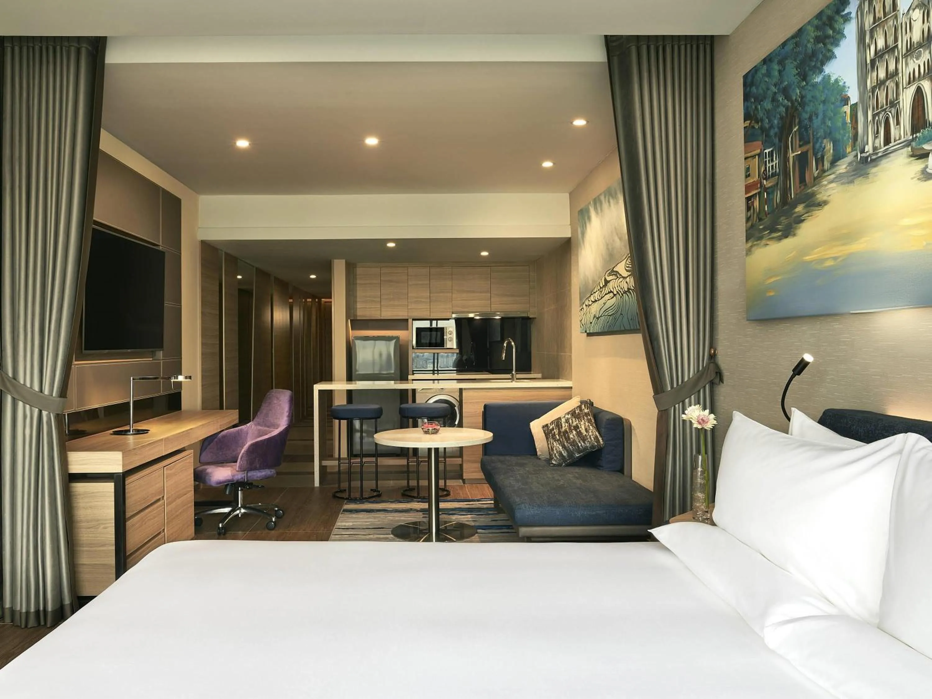 Bedroom, Bed in Novotel Hanoi Thai Ha