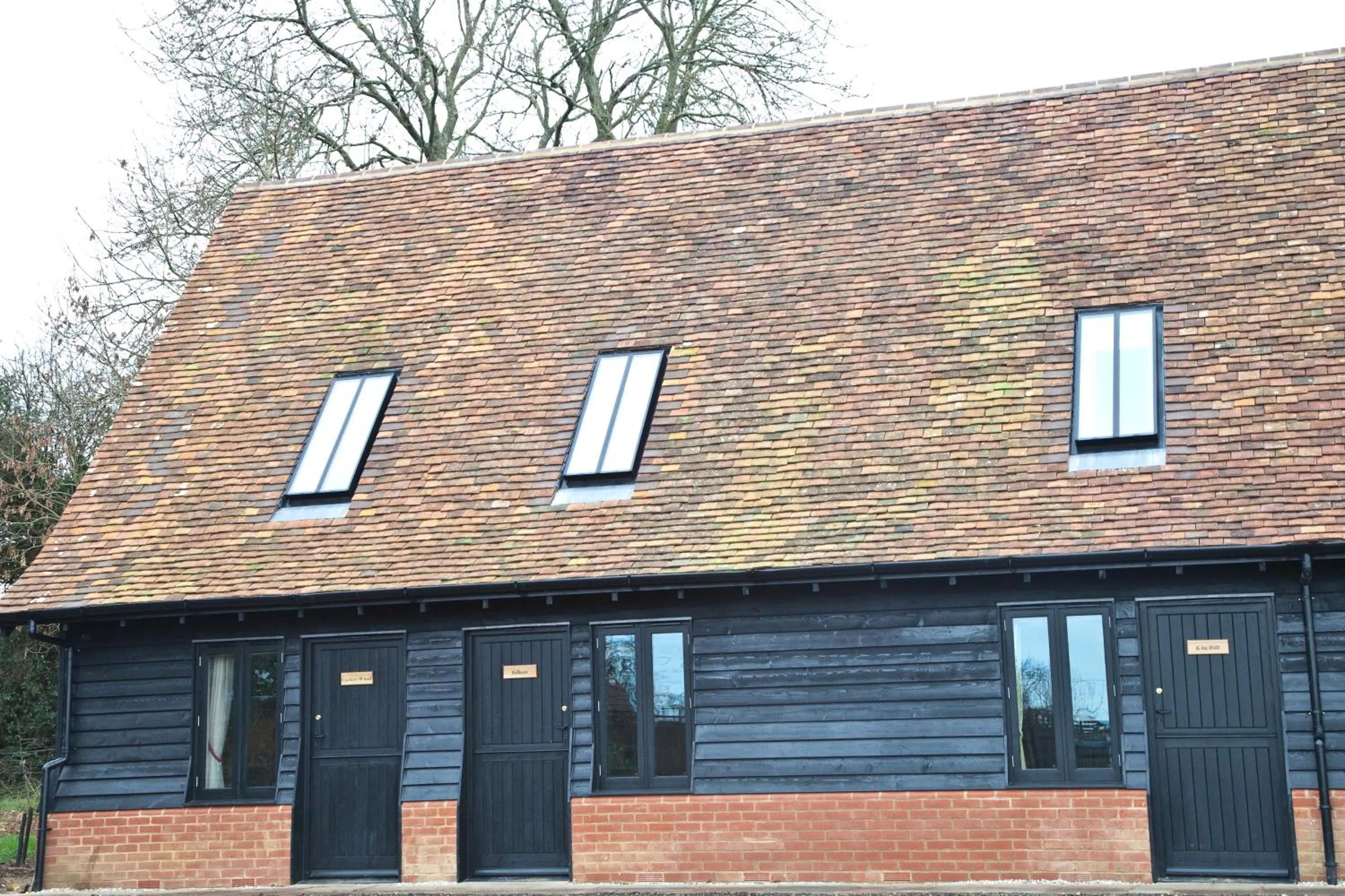 Facade/entrance in The Plough Inn