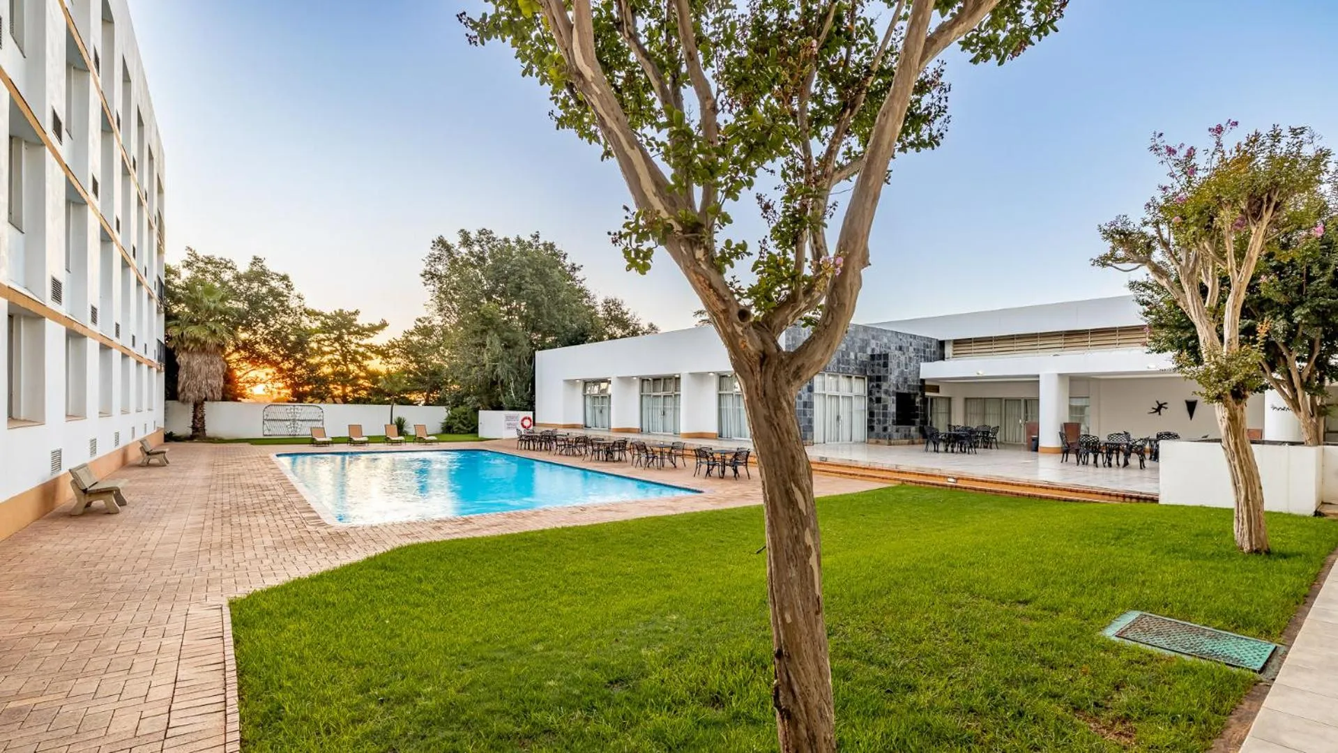 Garden view in African Sky Ermelo Inn