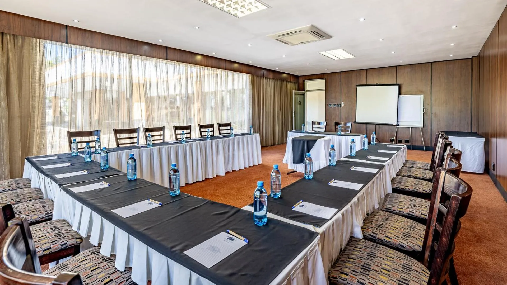 Meeting/conference room in African Sky Ermelo Inn