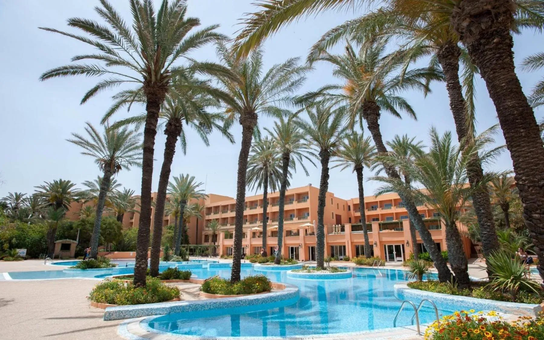 Swimming pool in El Ksar Resort & Thalasso