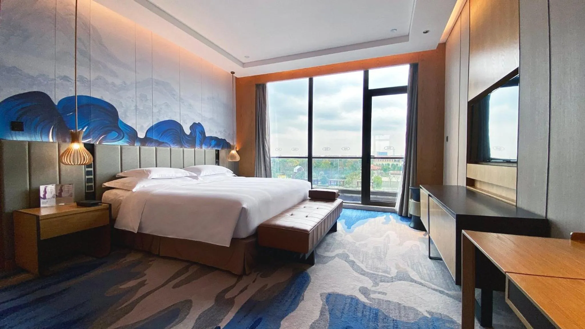 Bedroom, Bed in Crowne Plaza Huzhou by IHG