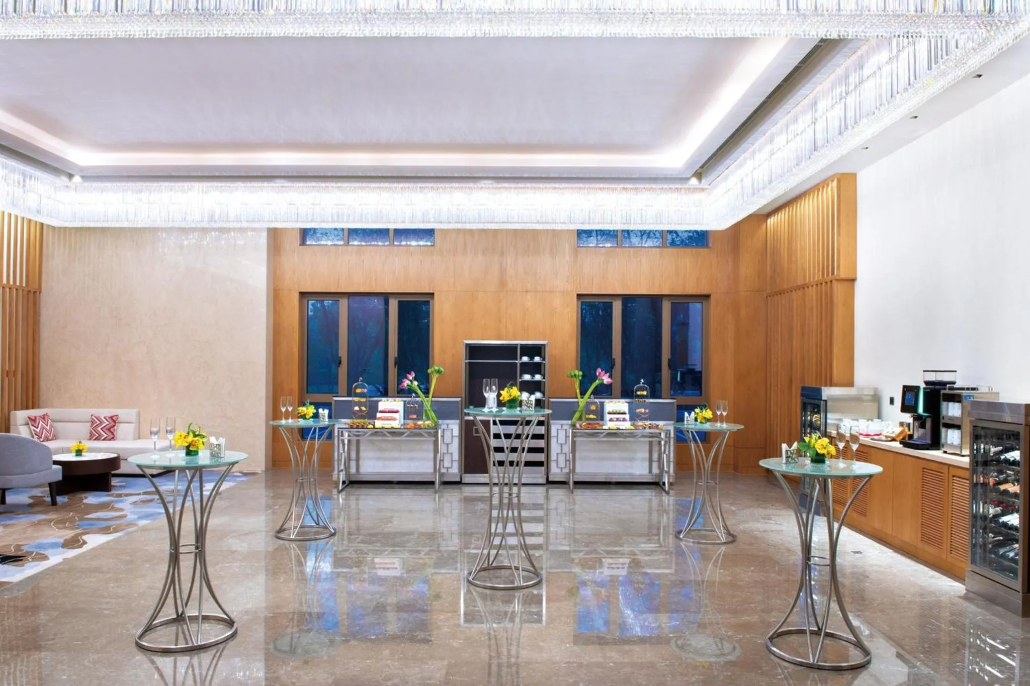 Meeting/conference room in Crowne Plaza Huzhou by IHG