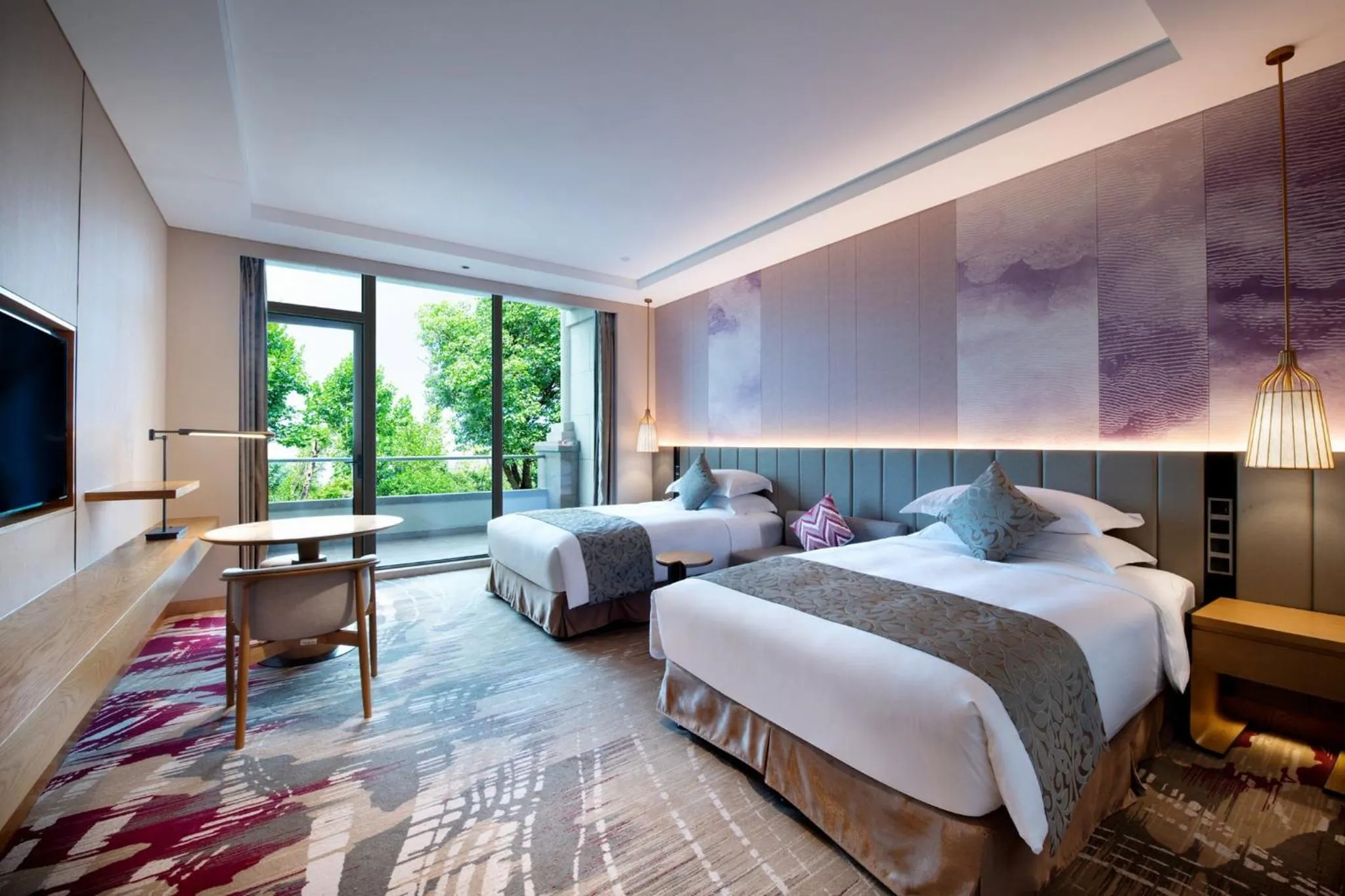 Photo of the whole room, Bed in Crowne Plaza Huzhou by IHG