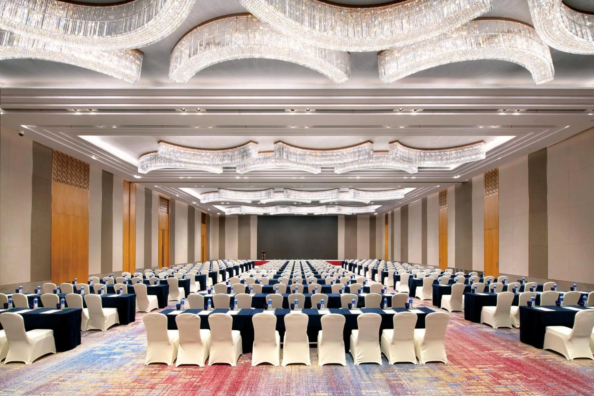 Banquet/Function facilities in Crowne Plaza Huzhou by IHG