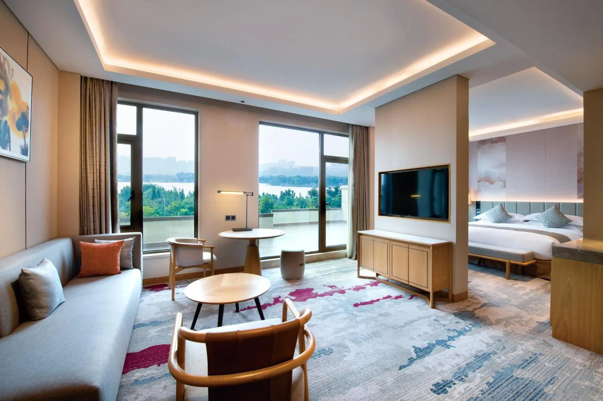 Bedroom in Crowne Plaza Huzhou by IHG