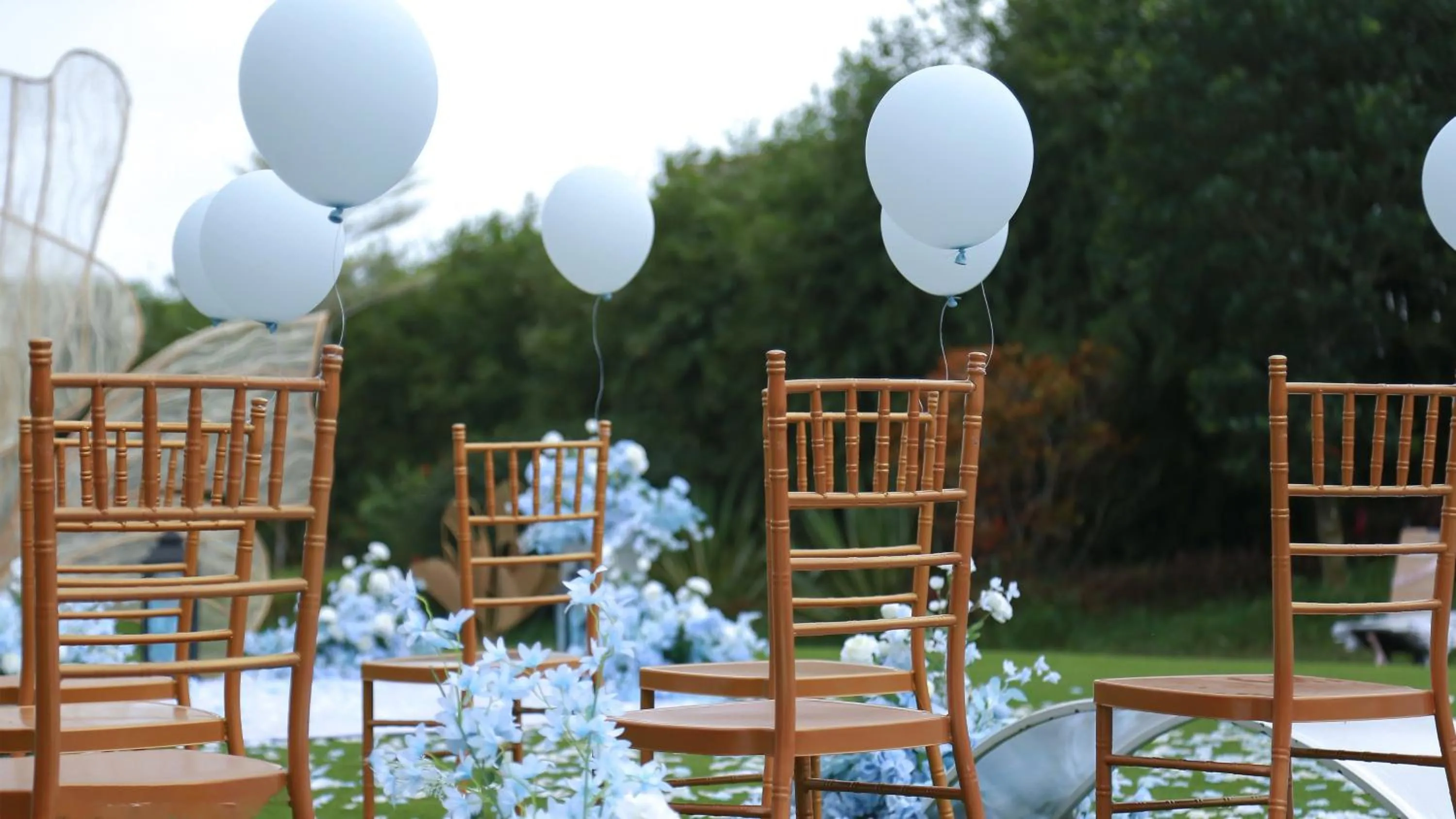 Meeting/conference room in Holiday Inn Resort Qionghai Guantang by IHG