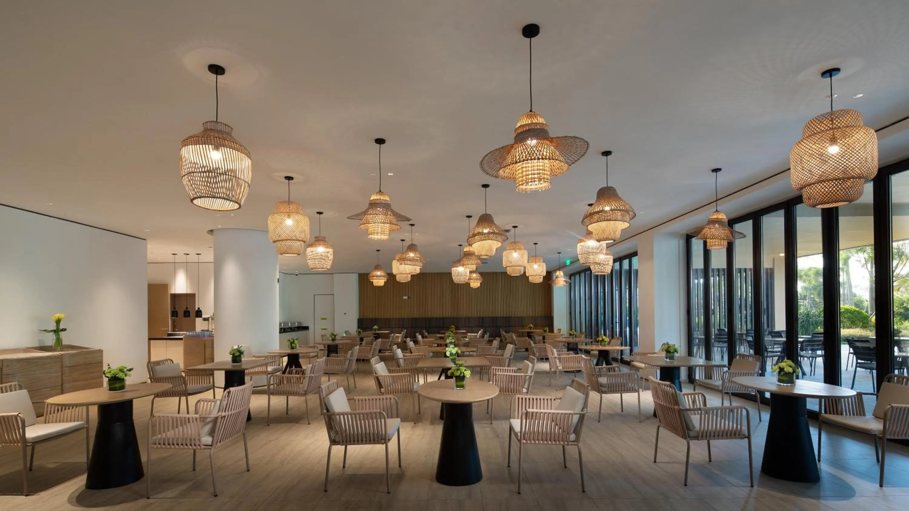 Restaurant/places to eat in Holiday Inn Resort Qionghai Guantang by IHG