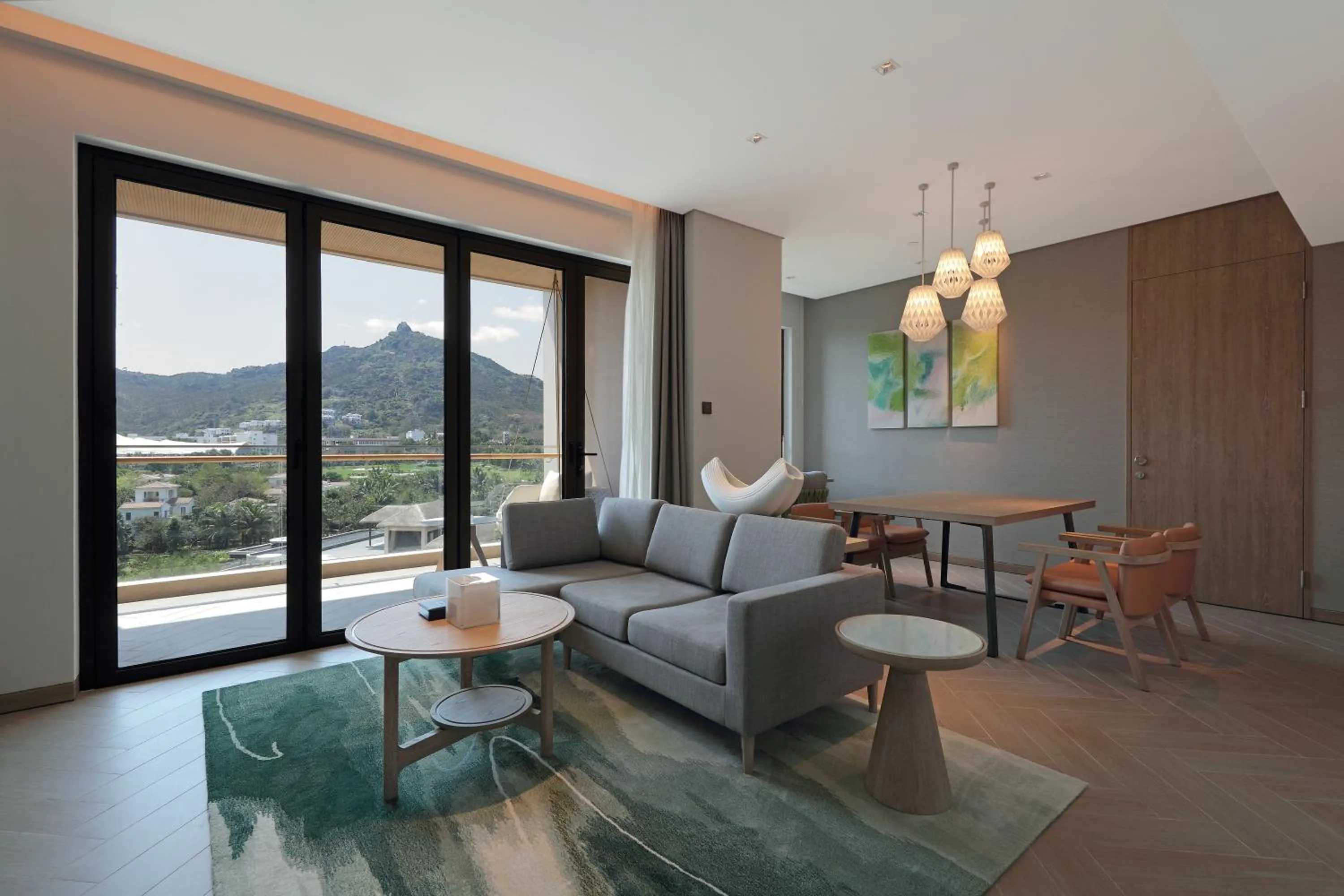 Photo of the whole room in Holiday Inn Resort Qionghai Guantang by IHG