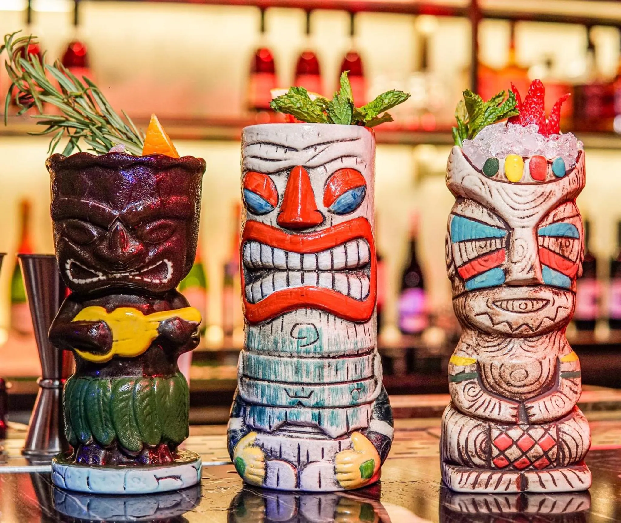 Lounge or bar in Hotel Indigo Dubai Downtown by IHG