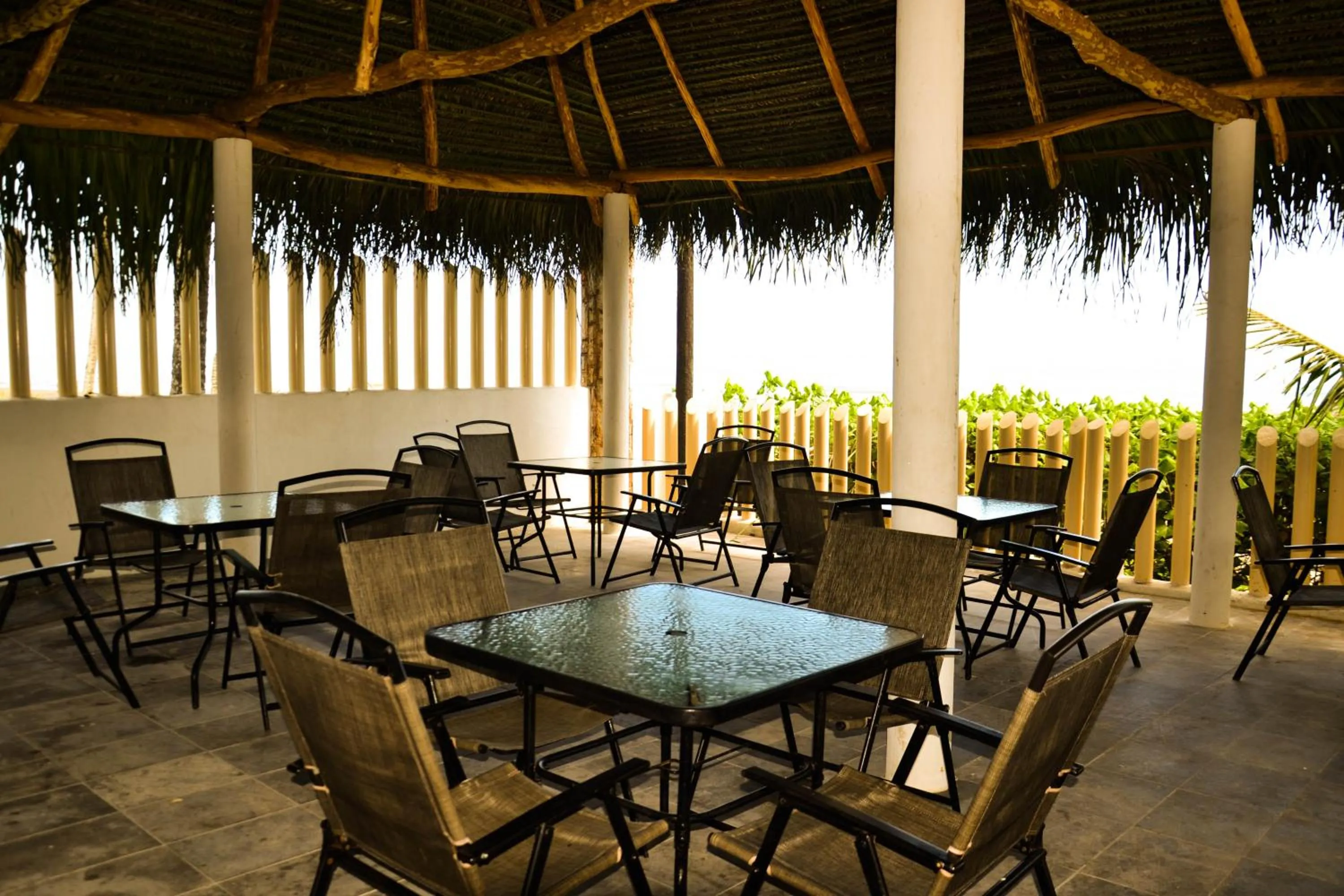 Restaurant/places to eat in Bon Jesus Hotel