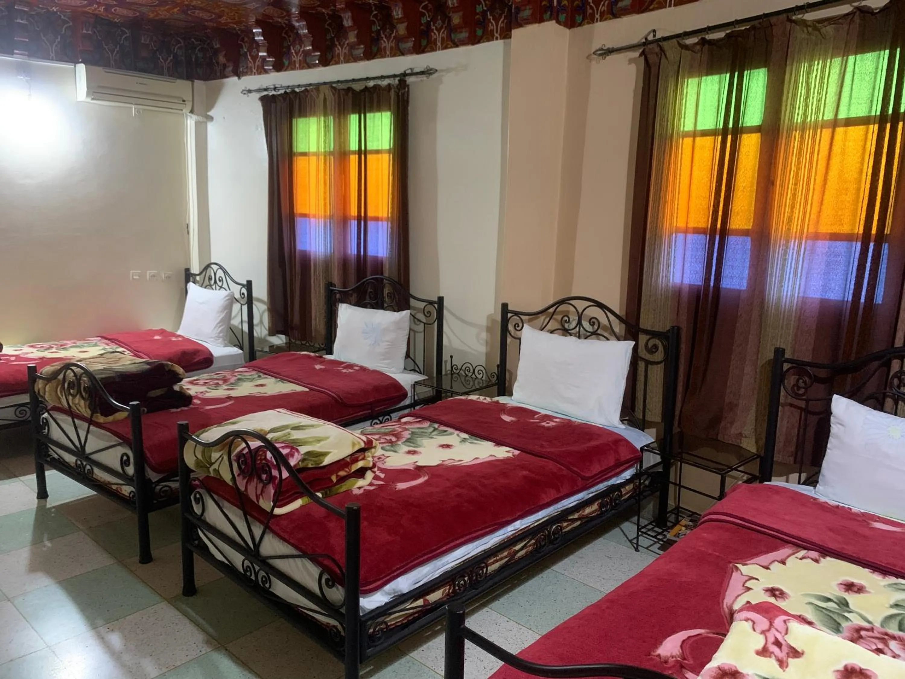 Photo of the whole room, Bed in Bab Al Madina