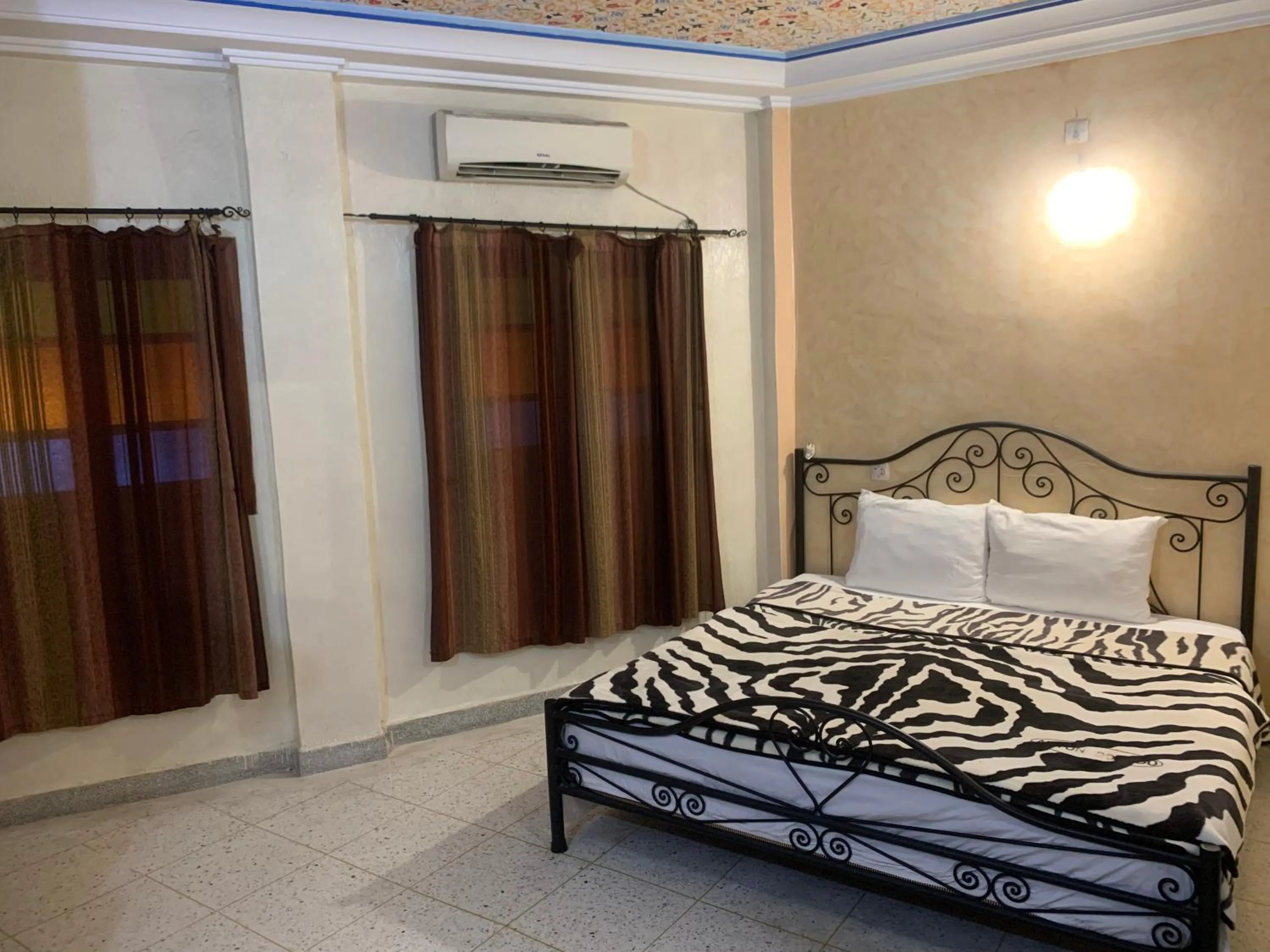Bedroom, Bed in Bab Al Madina