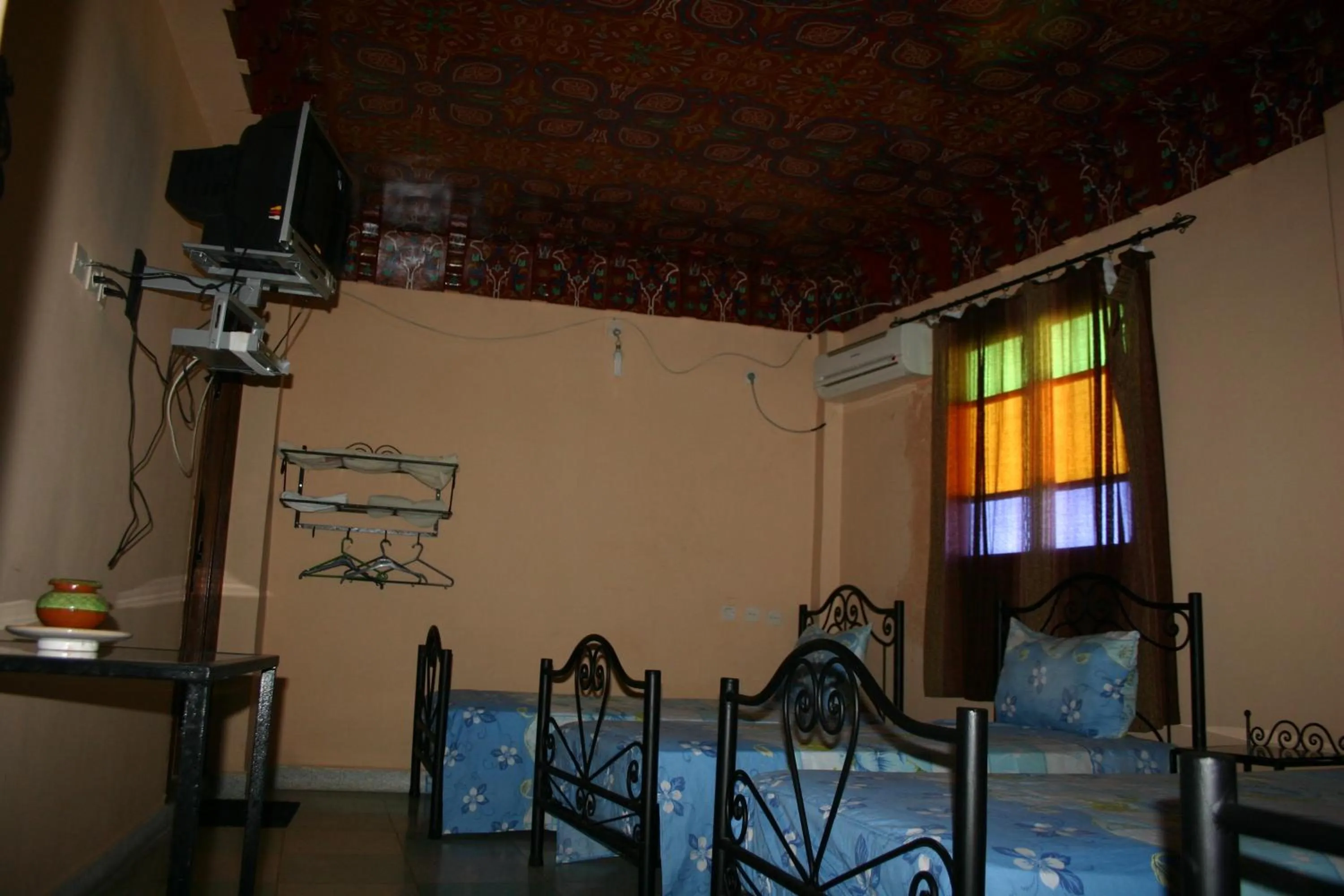 Photo of the whole room, Bed in Bab Al Madina