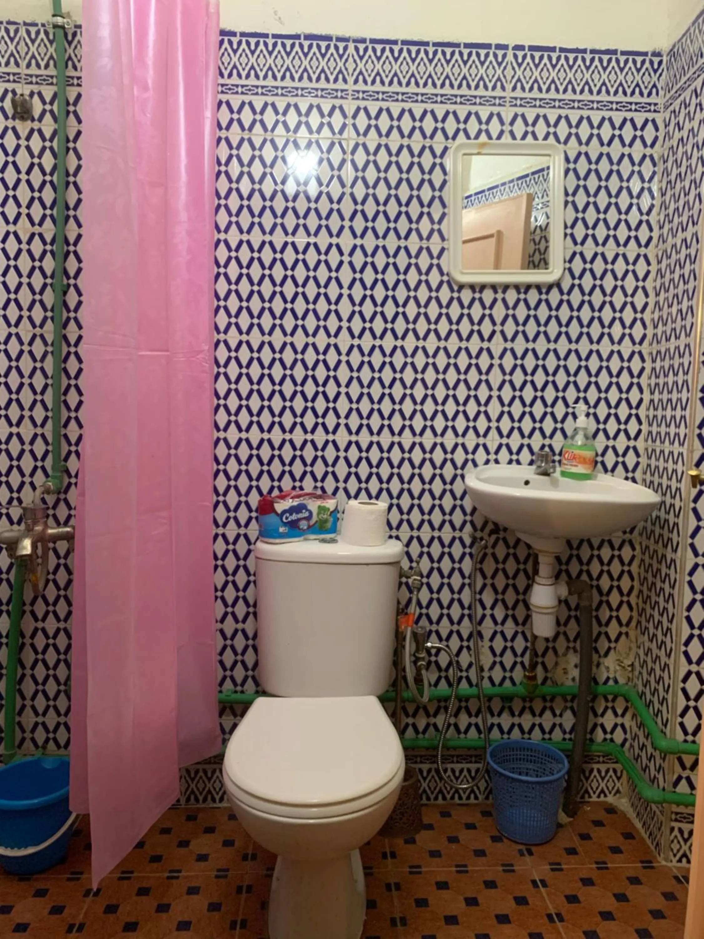 Toilet in Bab Al Madina