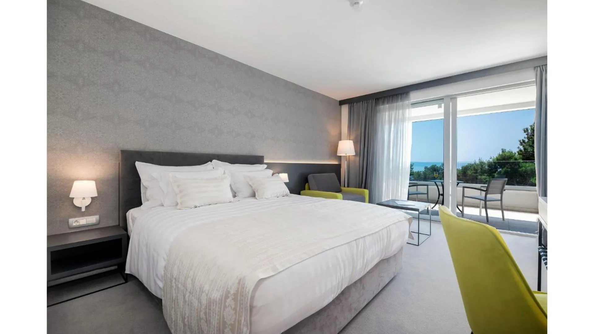 Bed in Boutique Hotel Mirjam