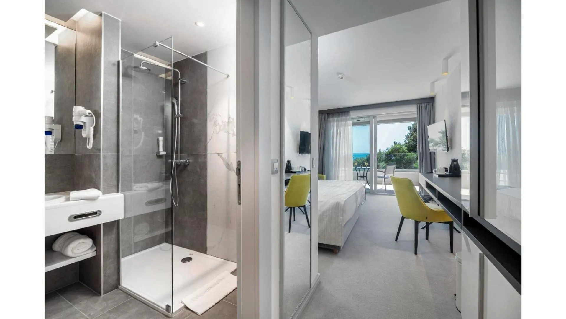 Shower in Boutique Hotel Mirjam