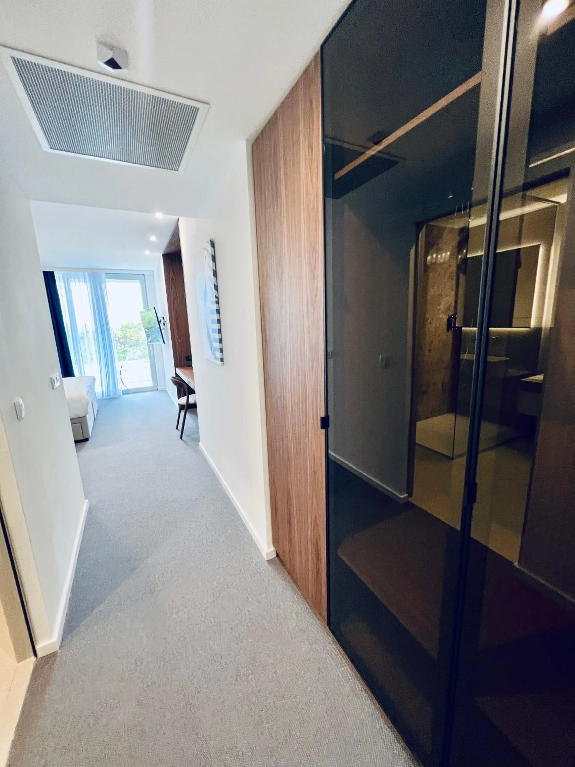 wardrobe in Boutique Hotel Mirjam