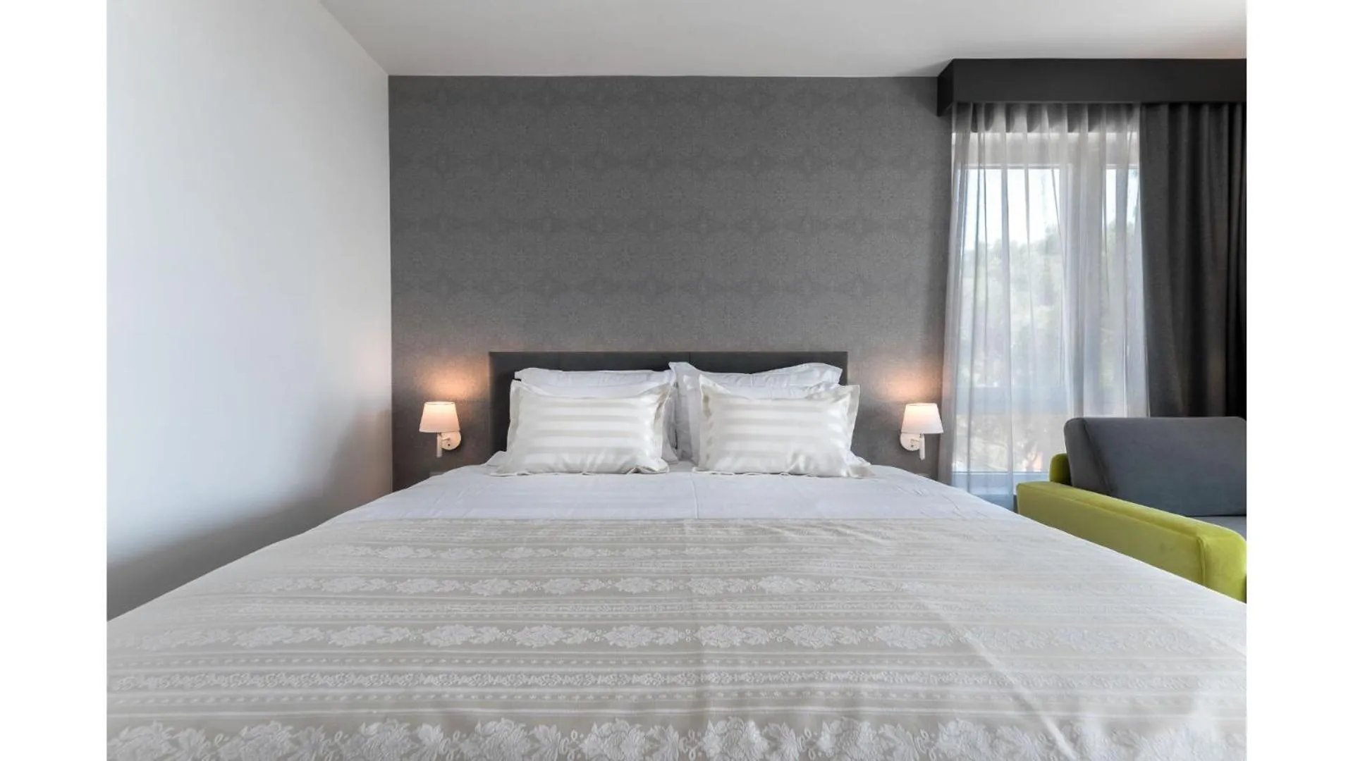 Bed in Boutique Hotel Mirjam