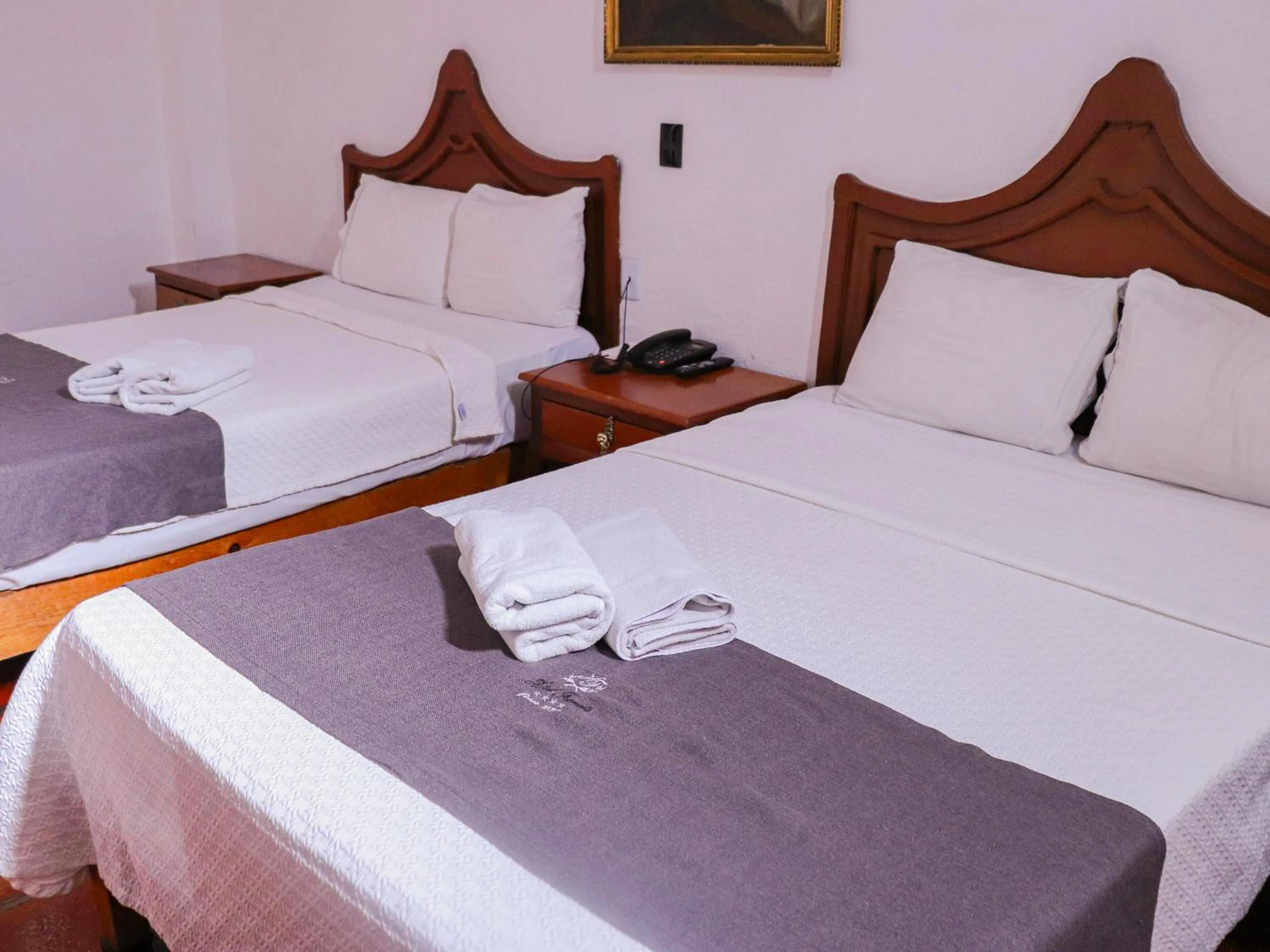 Bed in Hotel Frances