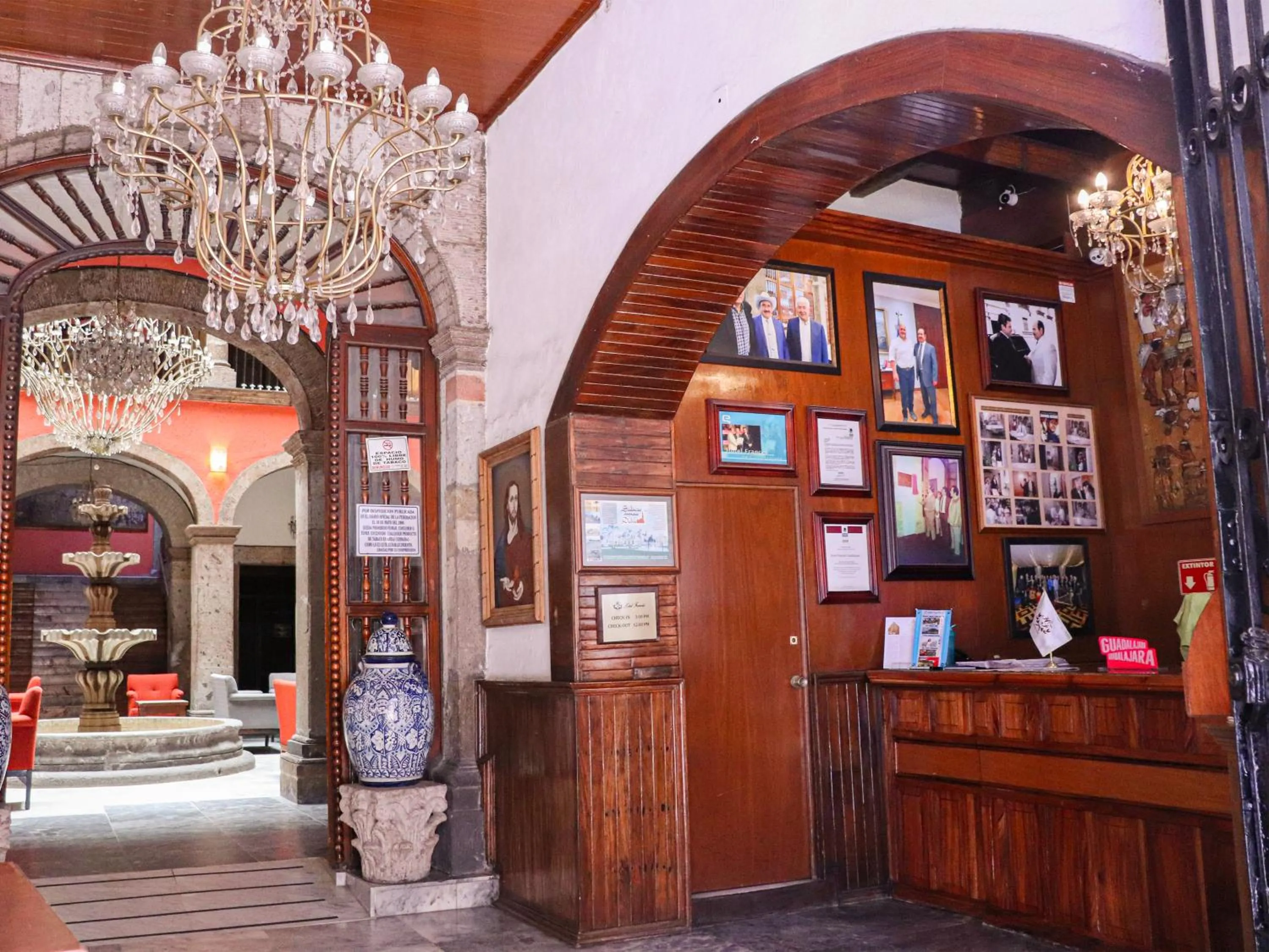 Lobby or reception in Hotel Frances