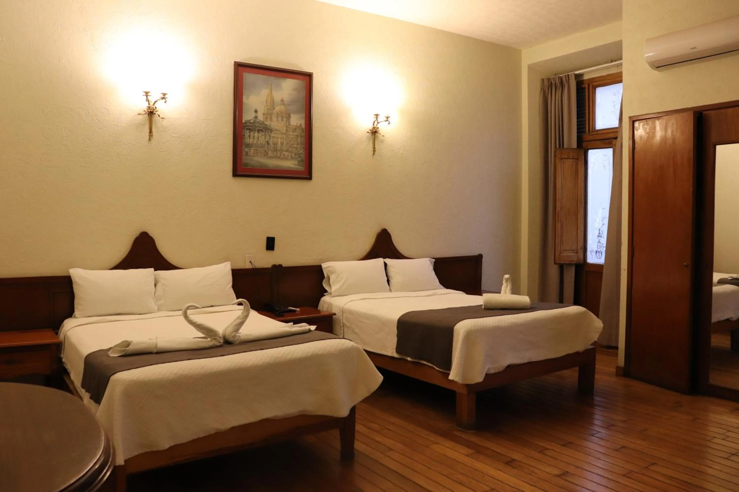 Bed in Hotel Frances