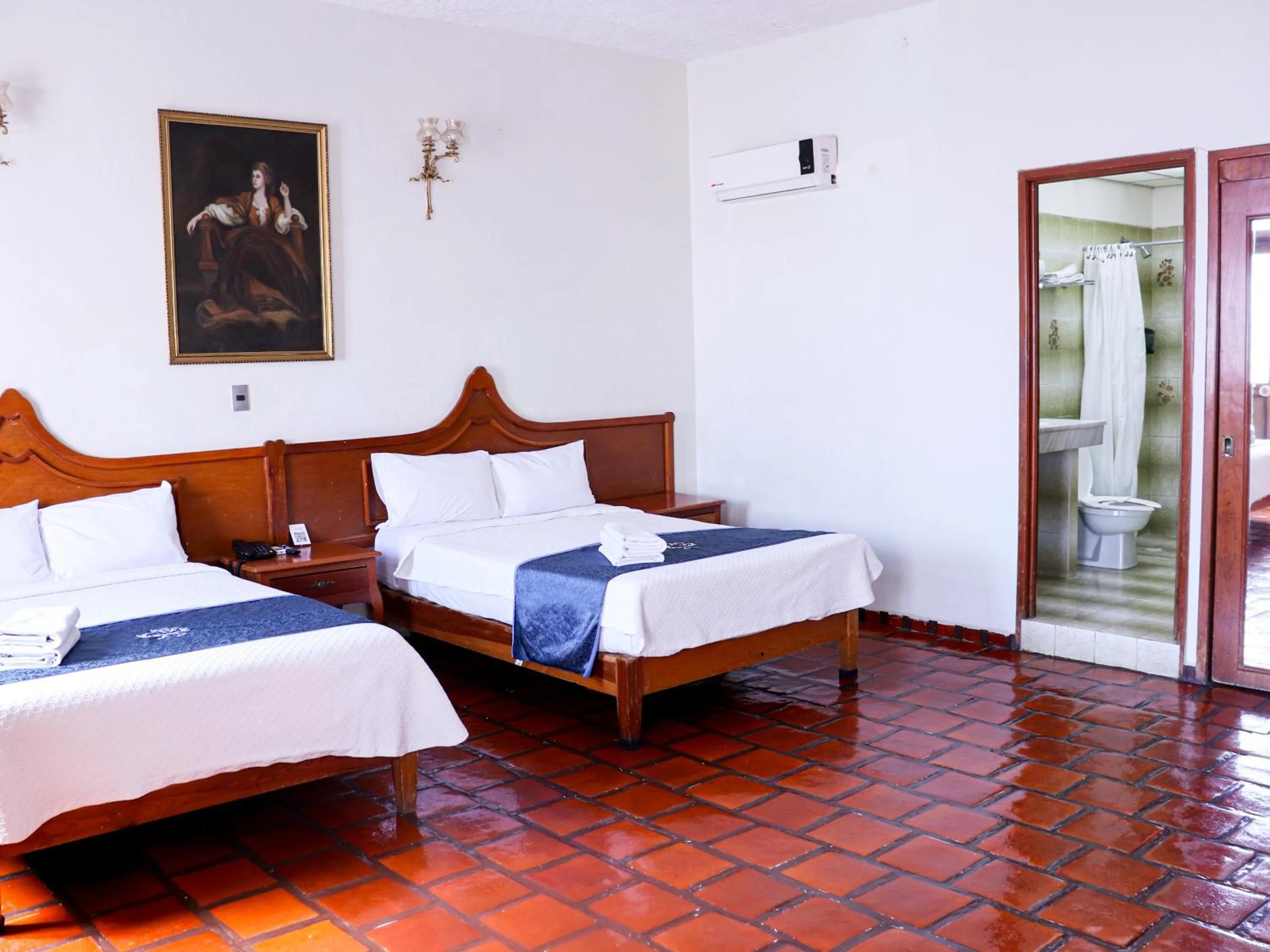 Bed in Hotel Frances