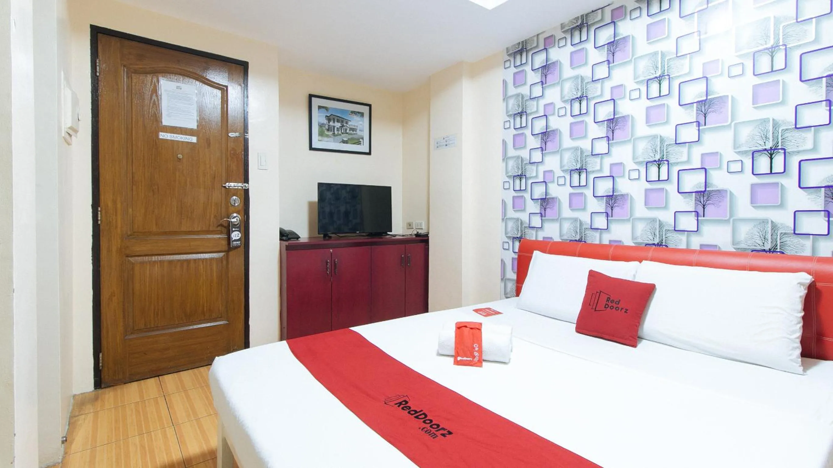 Bed in RedDoorz at DBuilders Rooms Ph2 Taguig