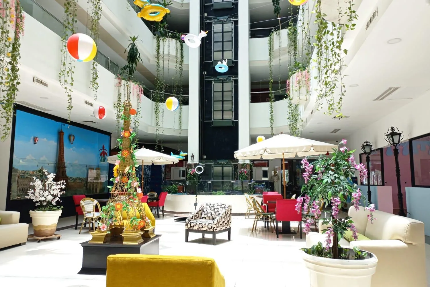 Property building in Paris FC Hotel