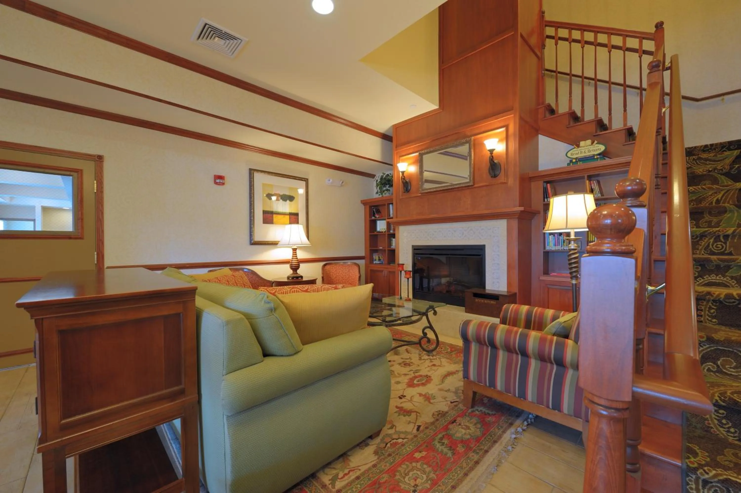 Lobby or reception in Country Inn & Suites by Radisson, Washington at Meadowlands, PA