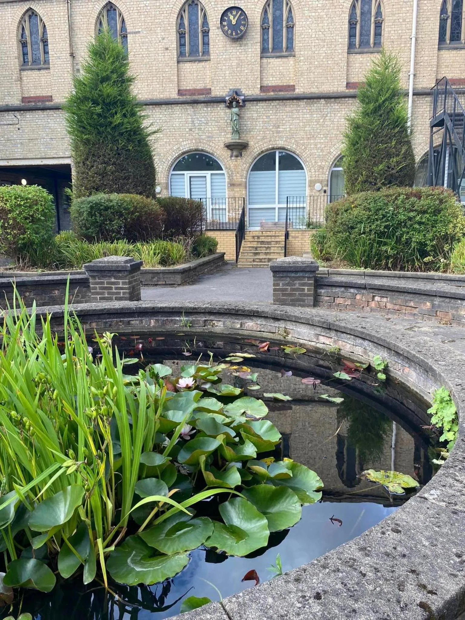 Garden view in Endsleigh Park Hotel