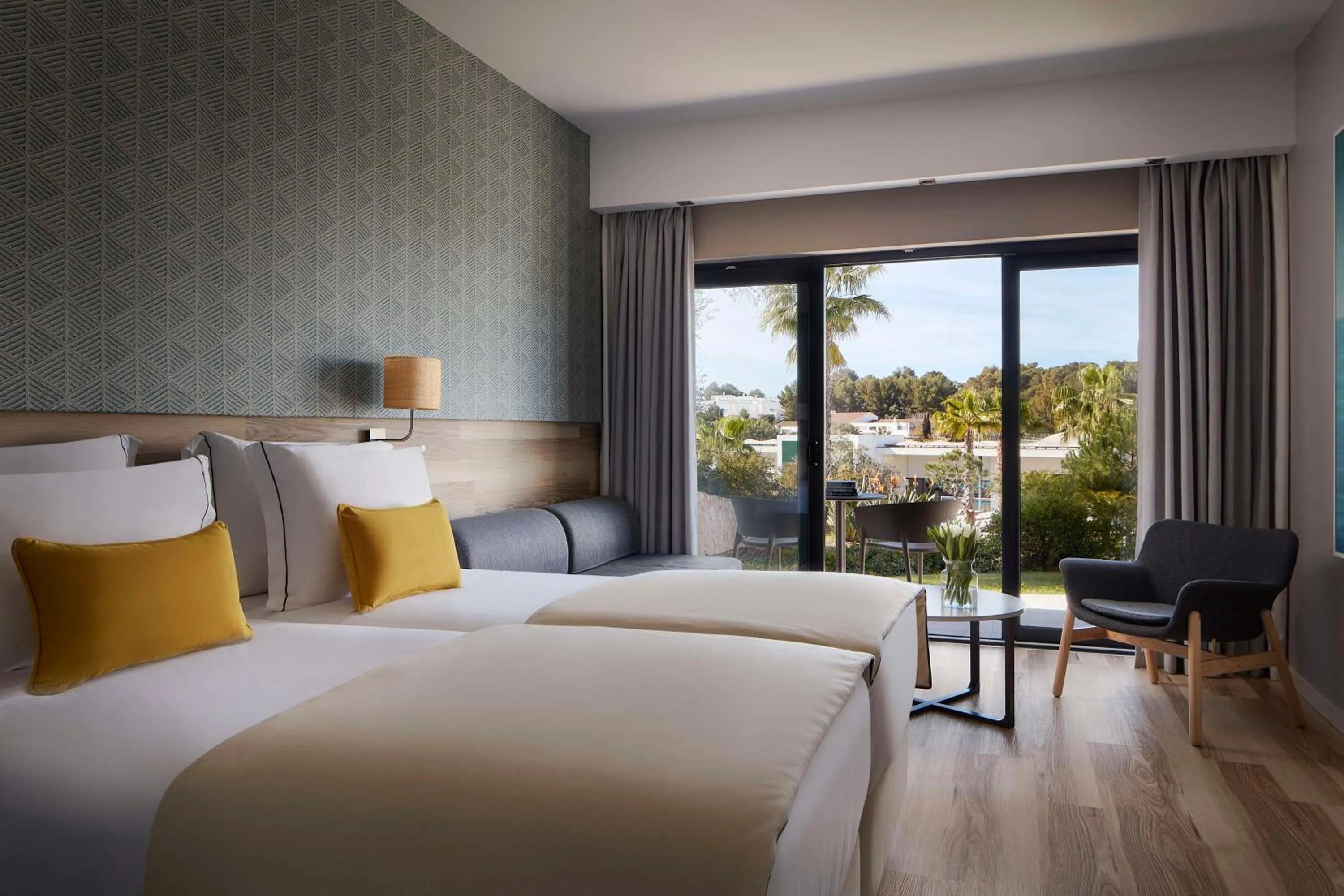 Bedroom, Bed in Tivoli Alvor Algarve - All Inclusive Resort