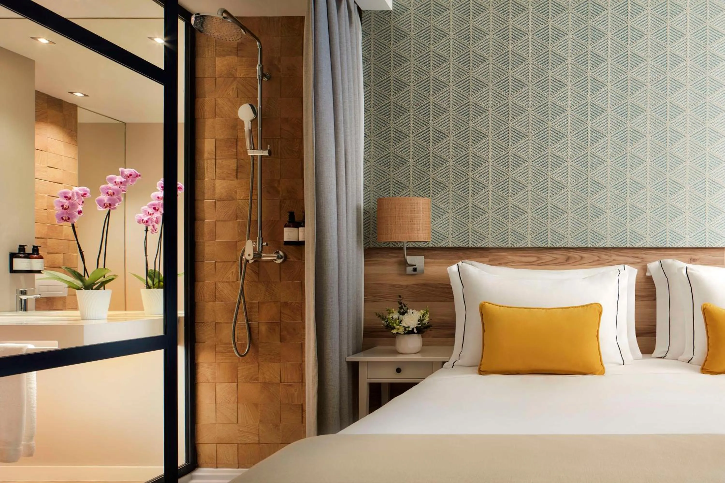 Bedroom, Bed in Tivoli Alvor Algarve - All Inclusive Resort