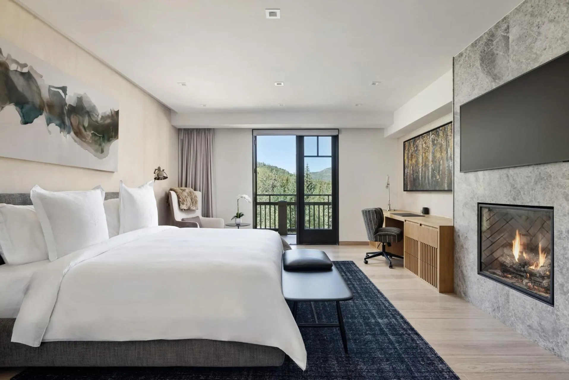 Bed in Four Seasons Resort Vail