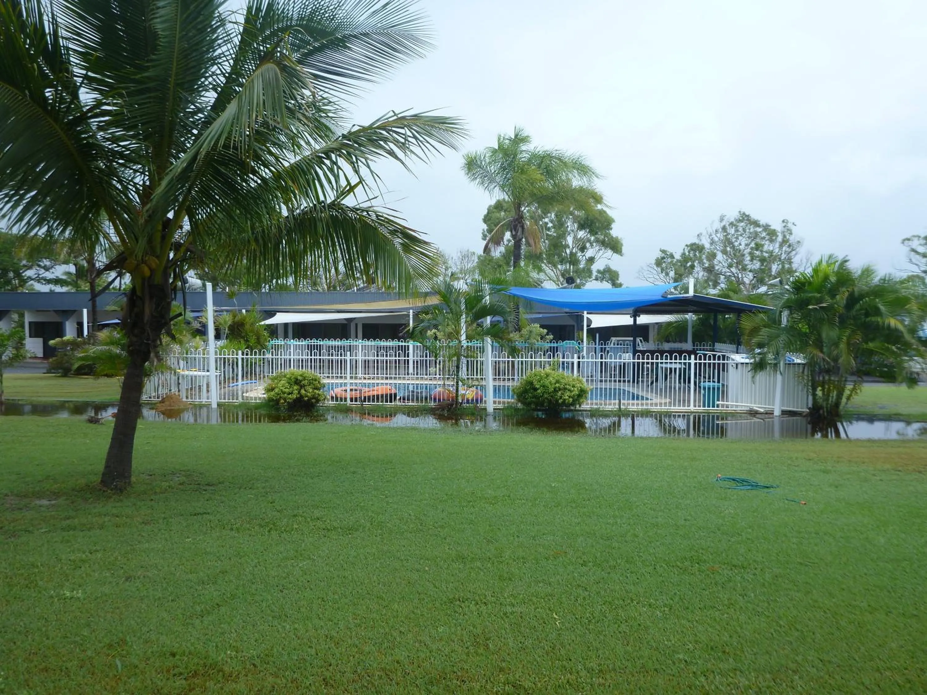 Garden in Birch Motel Bowen Previously Known as Bowen Arrow Motel