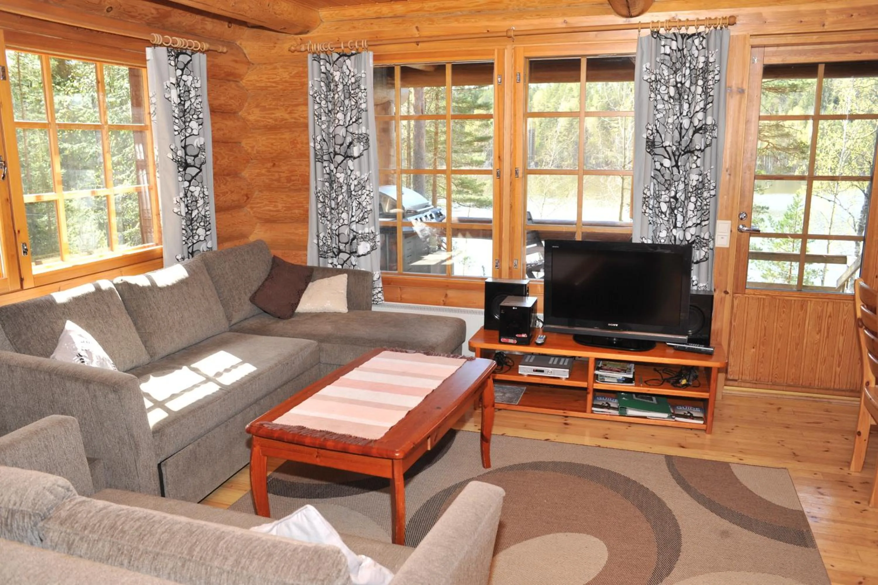 Living room in Yli-Kaitala Holiday Resort Tuuliviiri