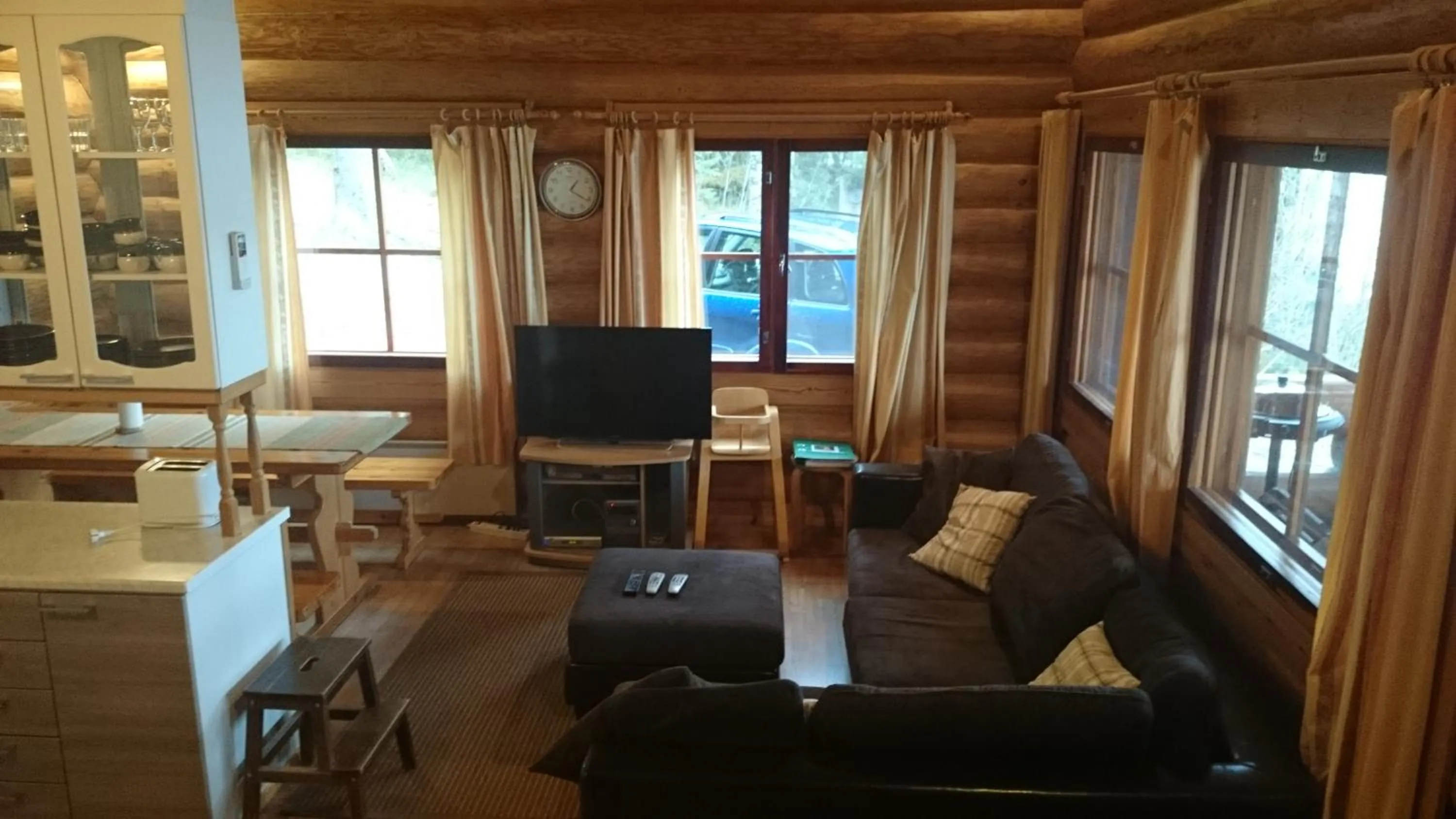 Living room in Yli-Kaitala Holiday Resort Tuuliviiri