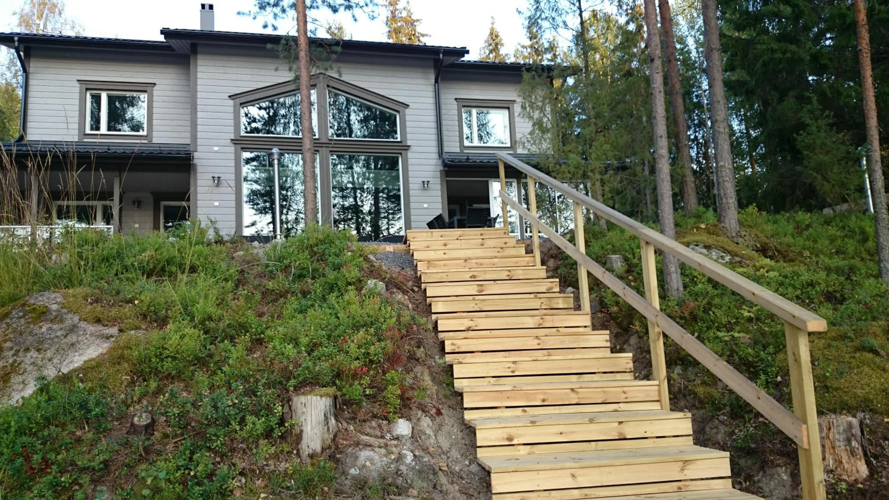 Garden view in Yli-Kaitala Holiday Resort Tuuliviiri