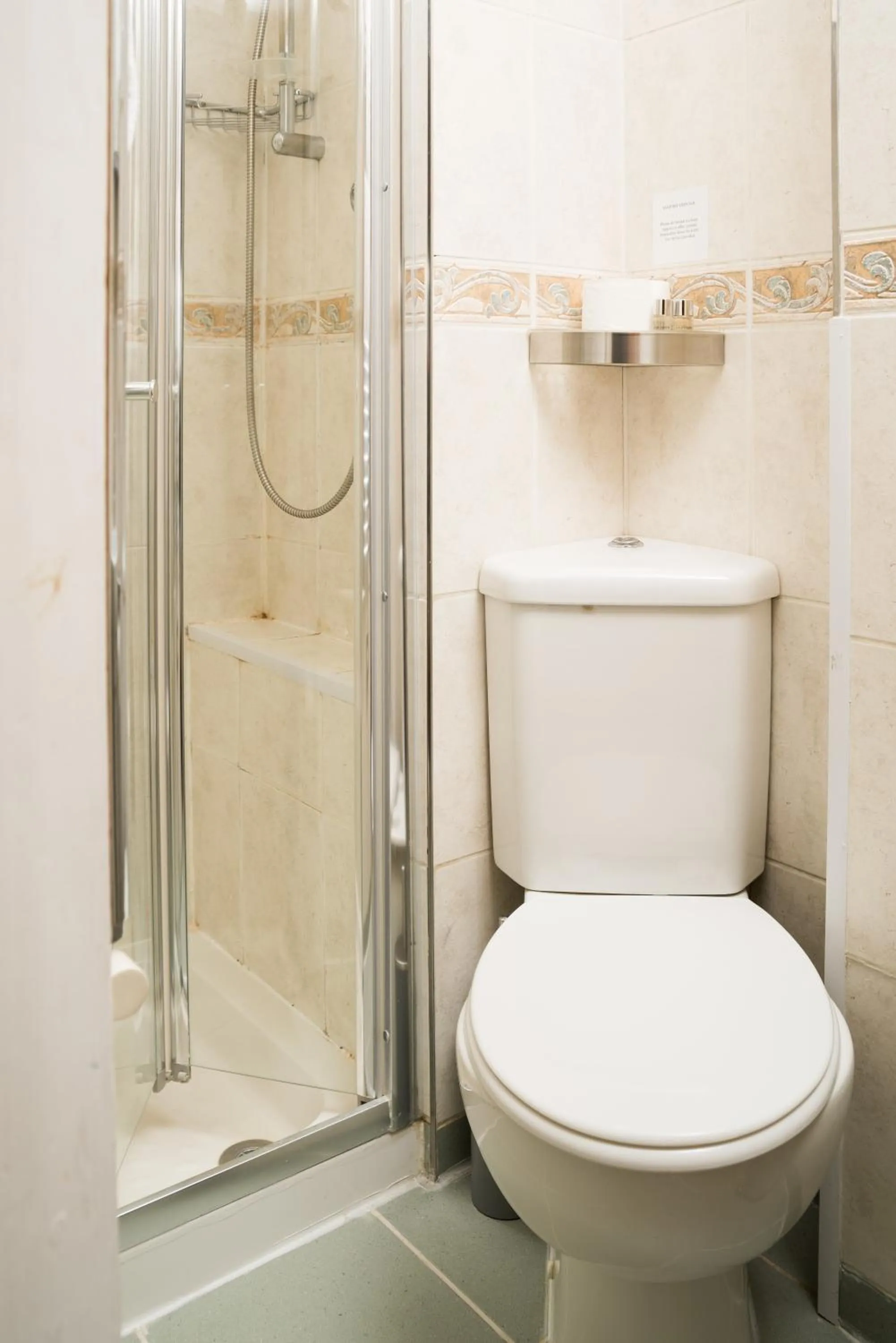 Bathroom in Hotel 63