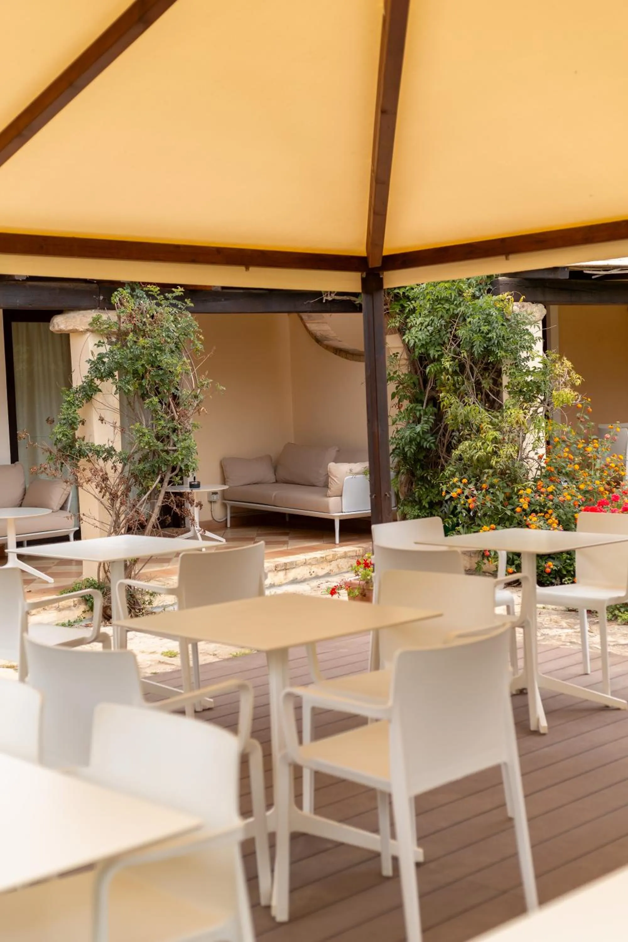 Garden in Porto Giunco Residence