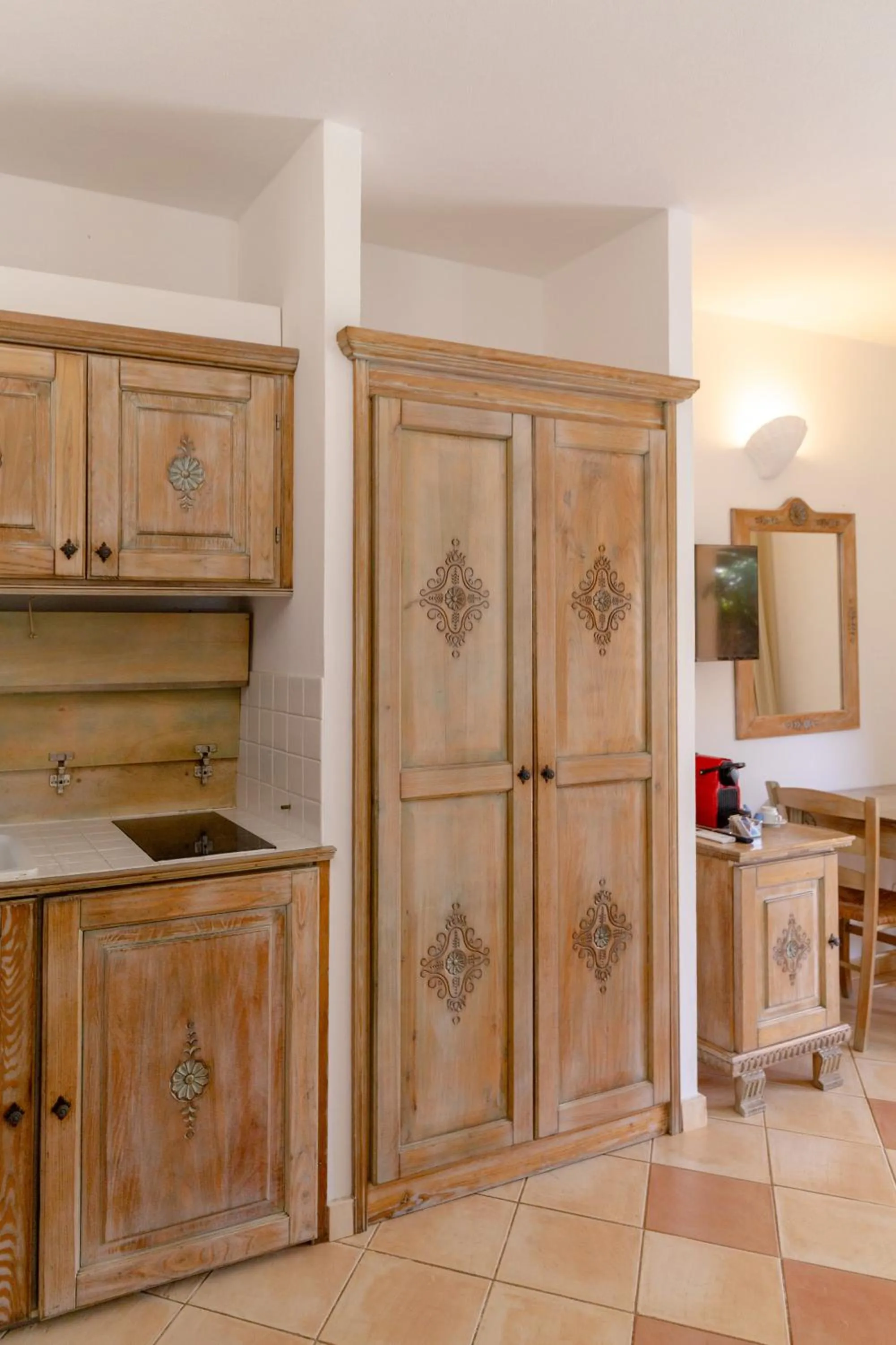 Kitchen or kitchenette in Porto Giunco Residence