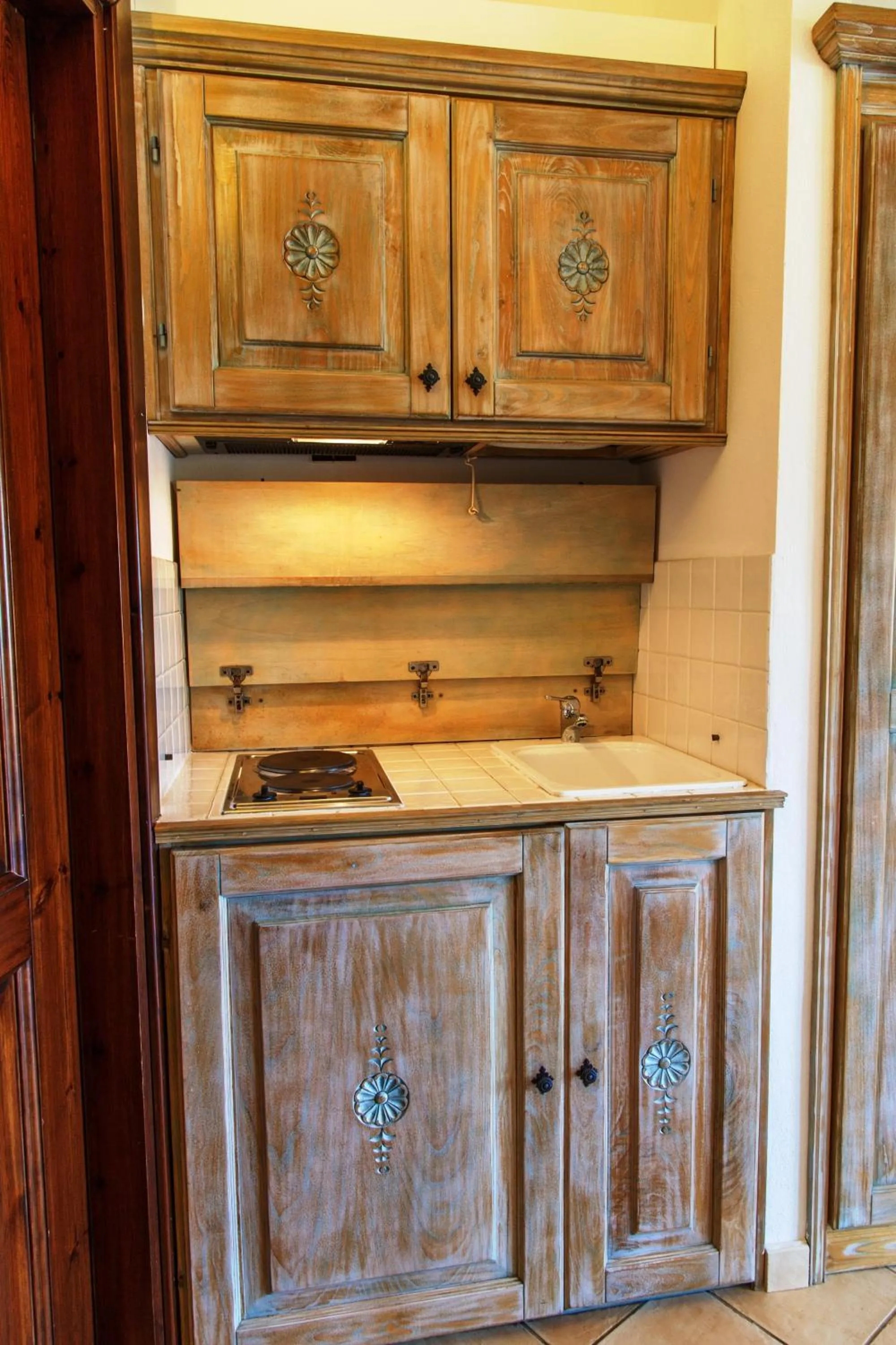 Kitchen or kitchenette in Porto Giunco Residence