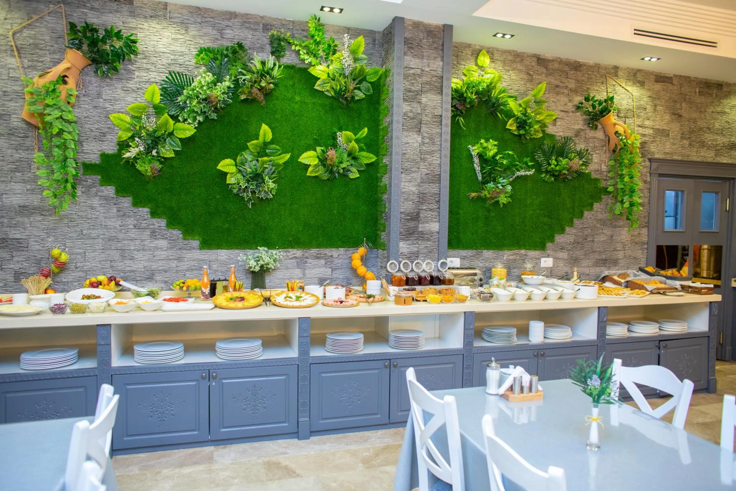 Breakfast in Grand Hotel Baku Central Park