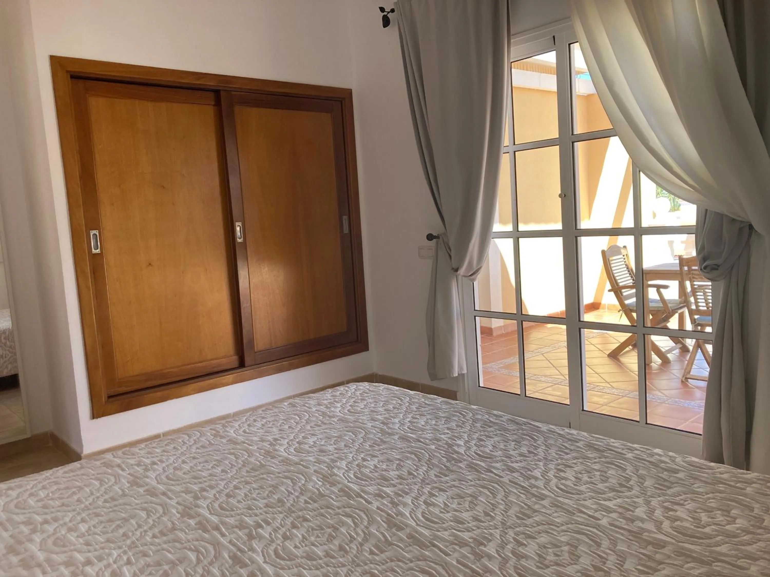 Bed in Las Rocas Golf and Sea