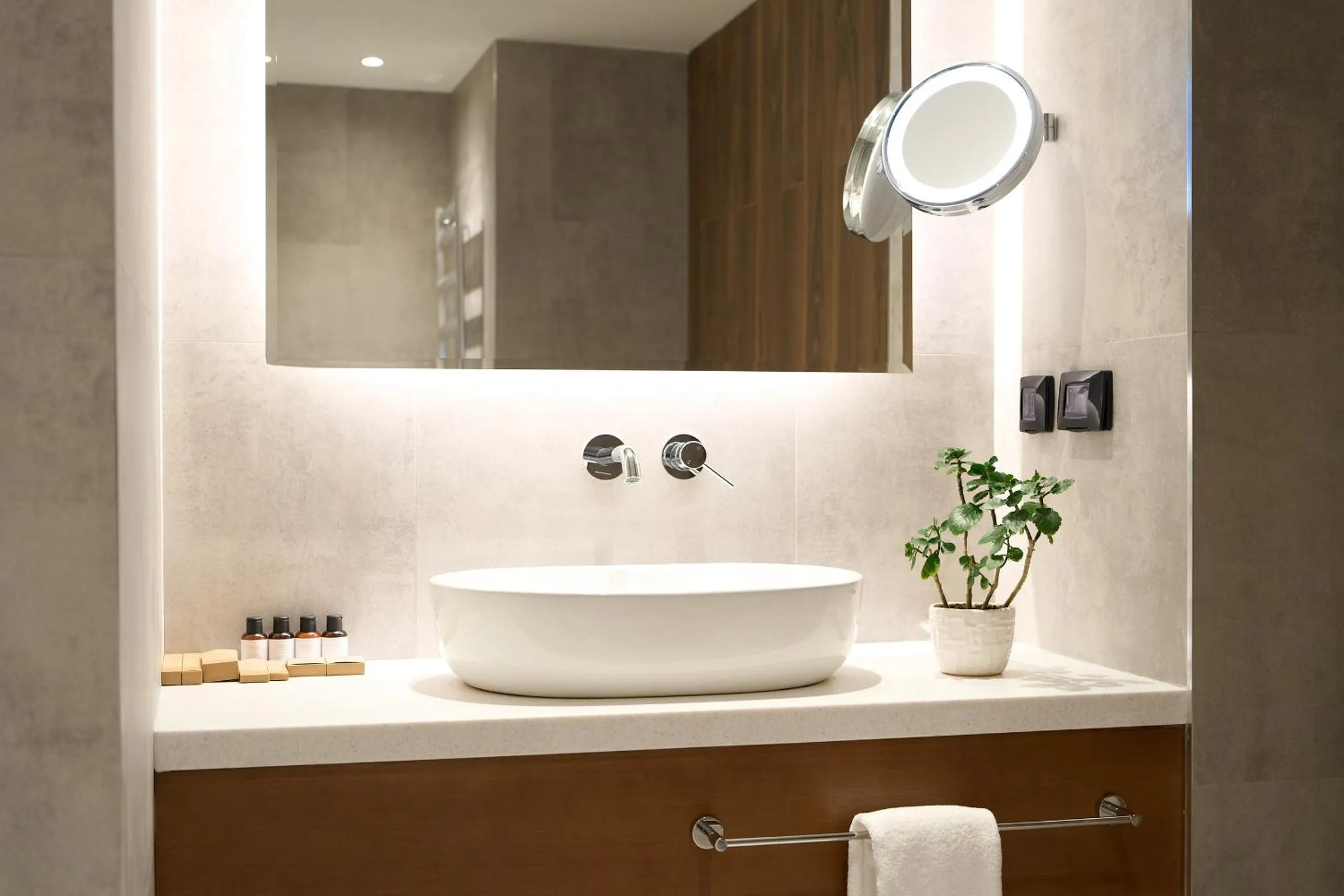 Qafqaz Riverside Hotel