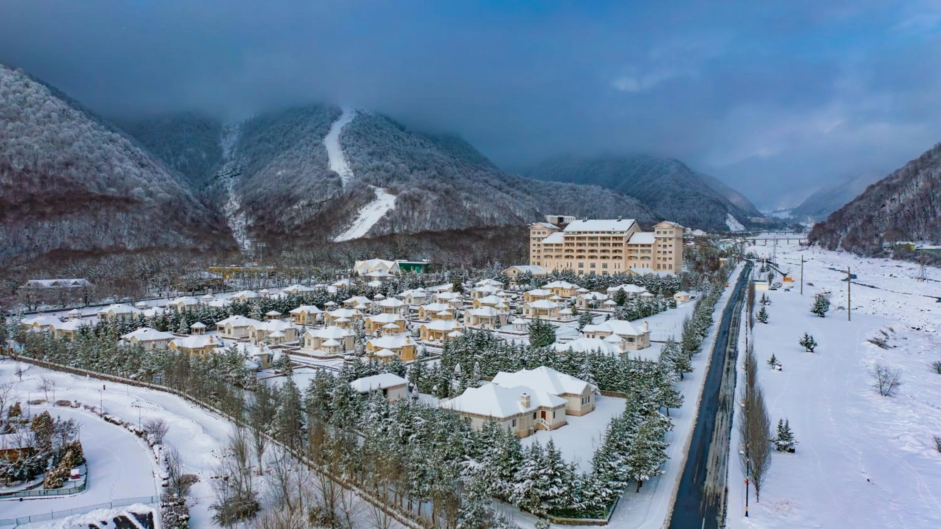 Qafqaz Riverside Hotel