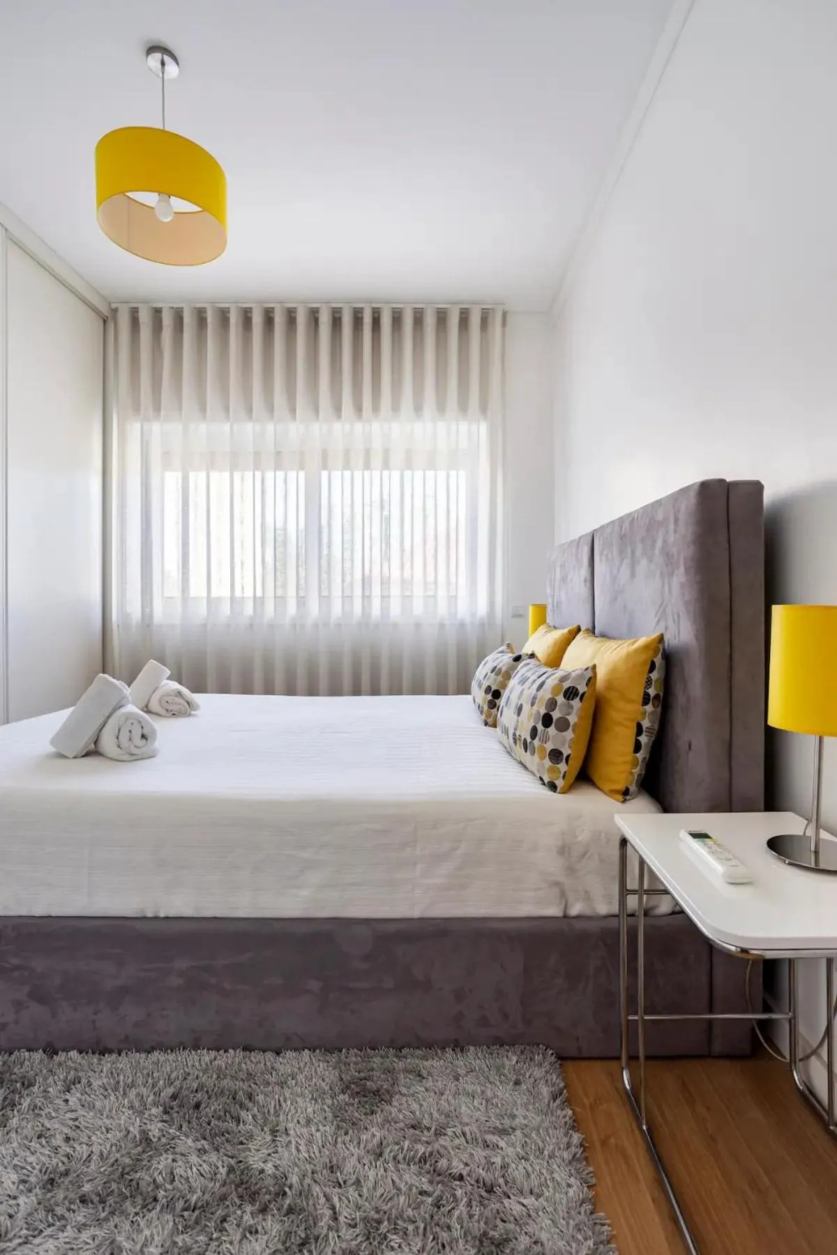 Bed in Luxury Anibal Cunha Apartments