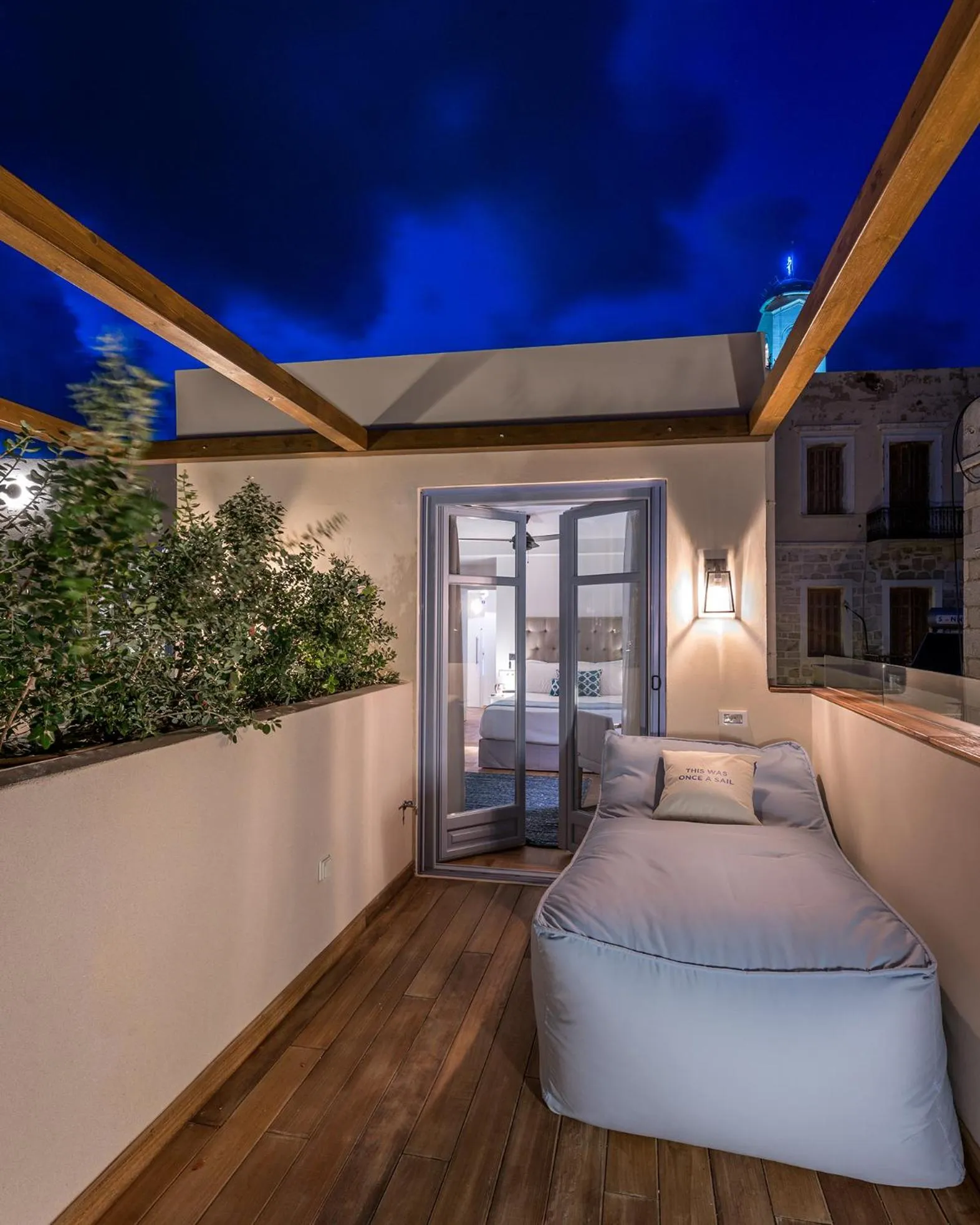 Shapes Luxury Suites