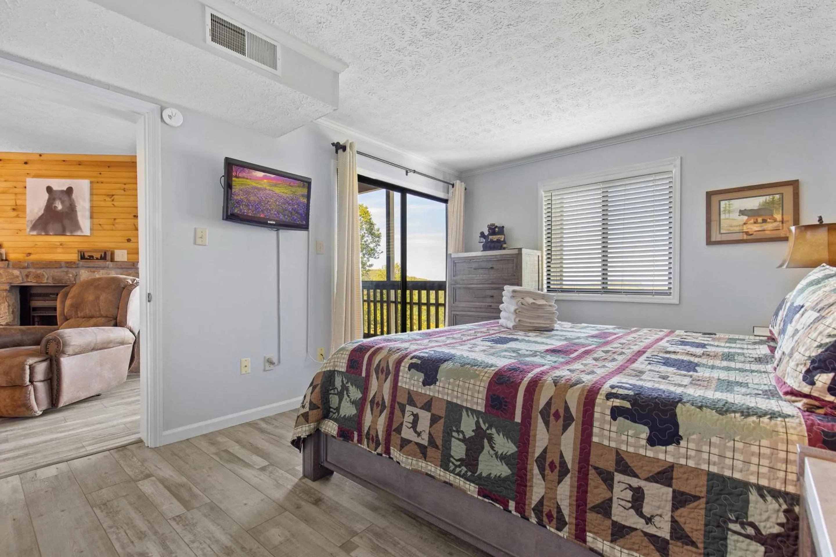 Bed in Bear Cub Retreat